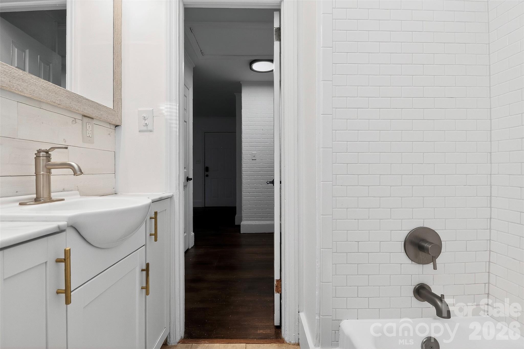 2642 Rachel Street