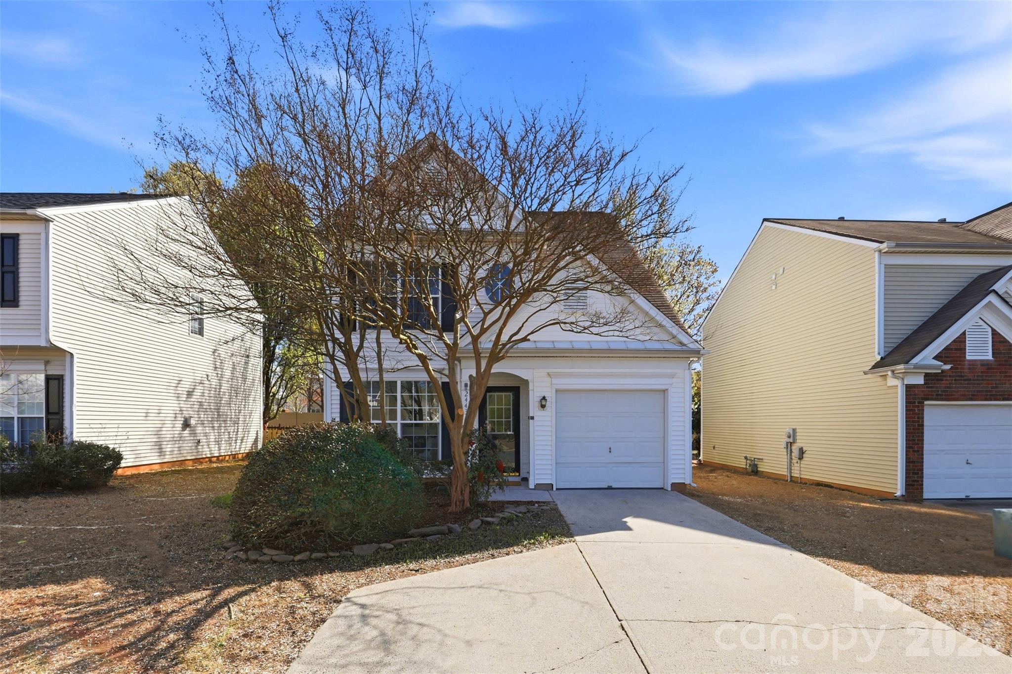 2443 Normancrest Court