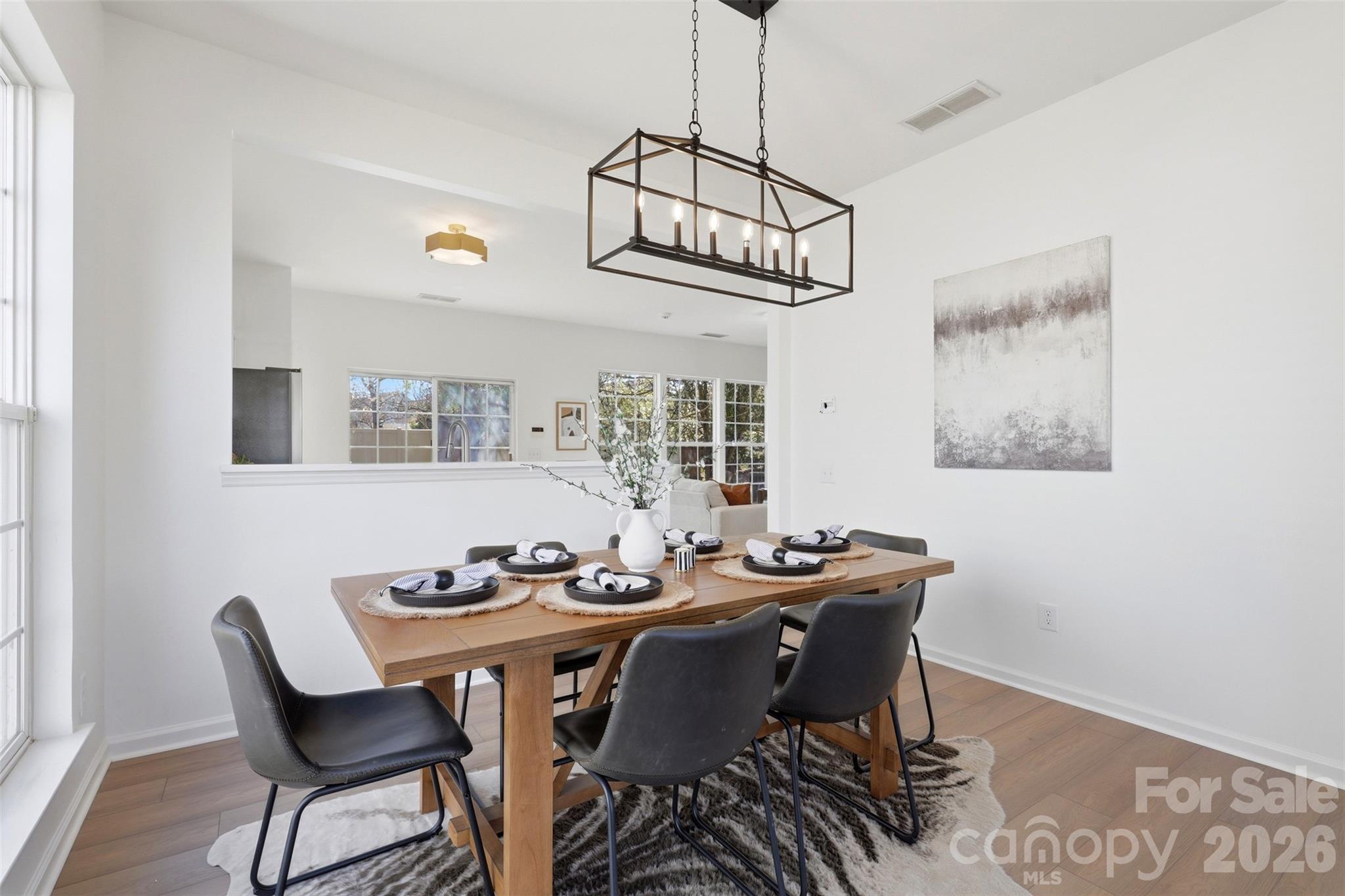 2443 Normancrest Court