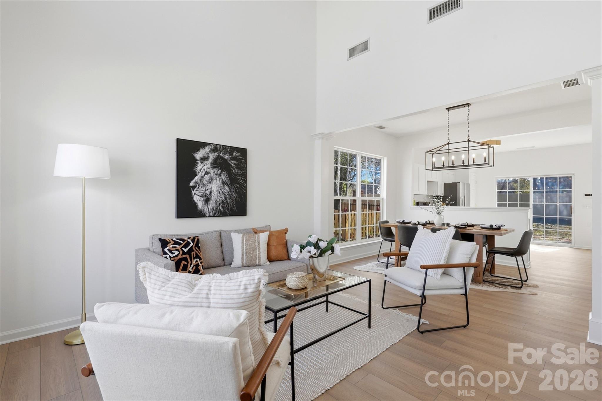 2443 Normancrest Court
