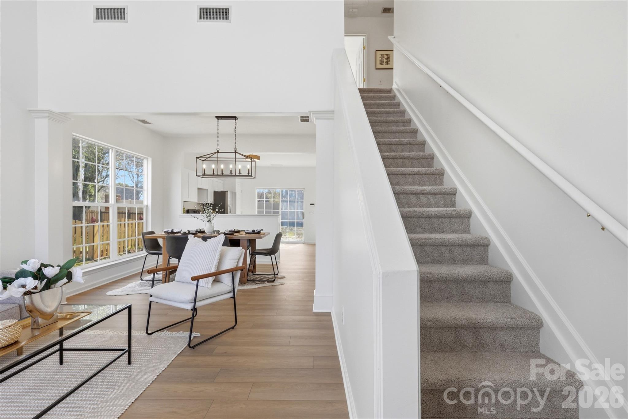 2443 Normancrest Court