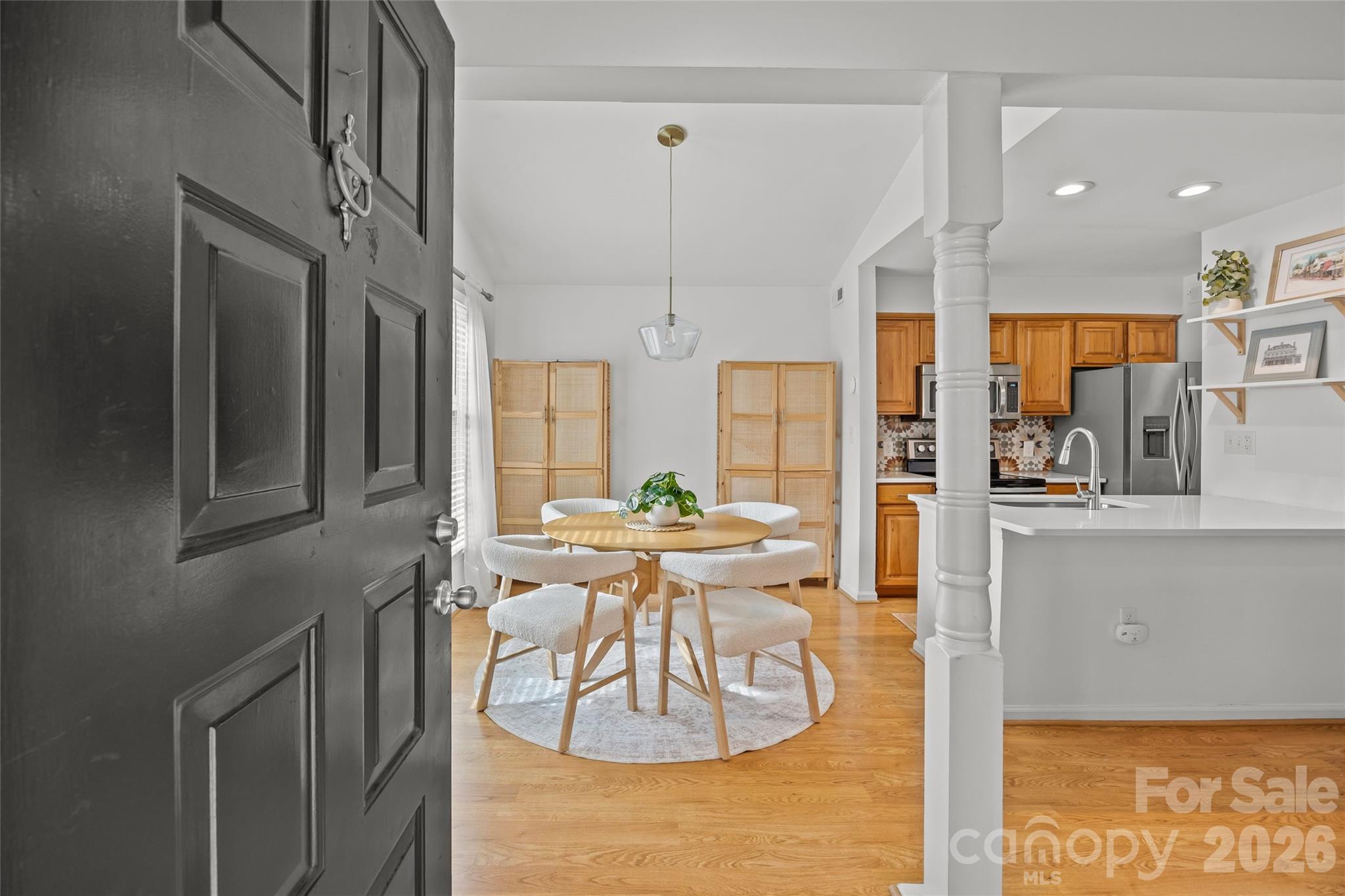 413 W 8th Street Unit: N