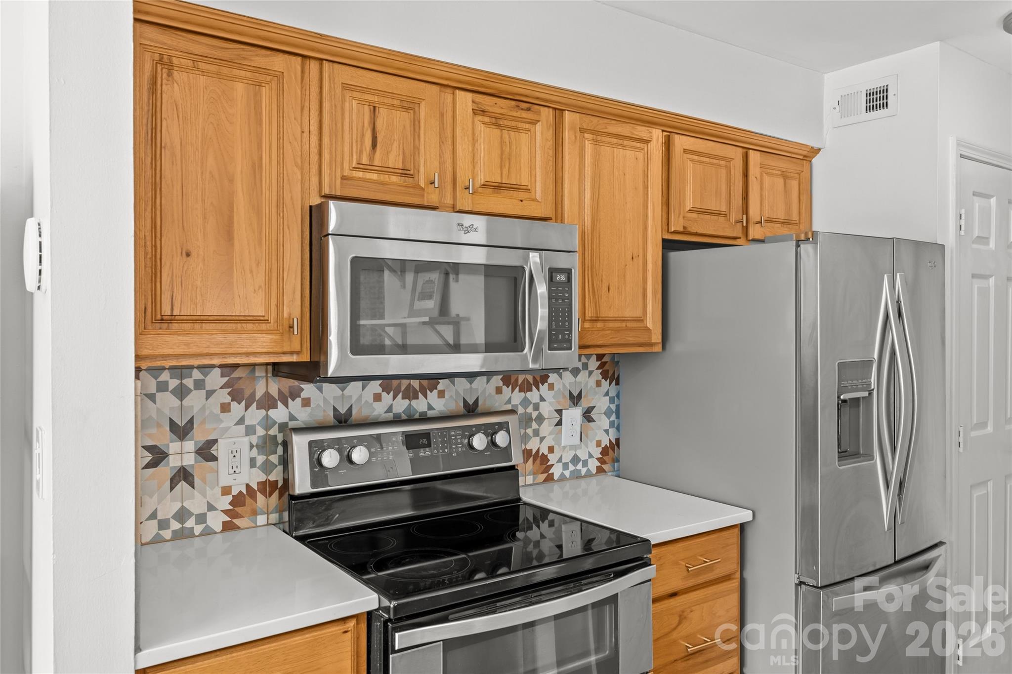 413 W 8th Street Unit: N