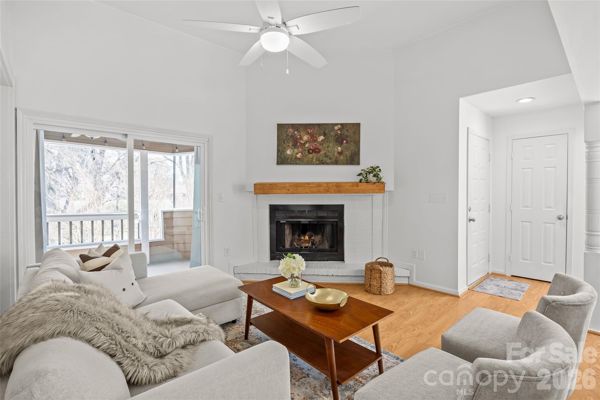 413 W 8th Street Unit: N