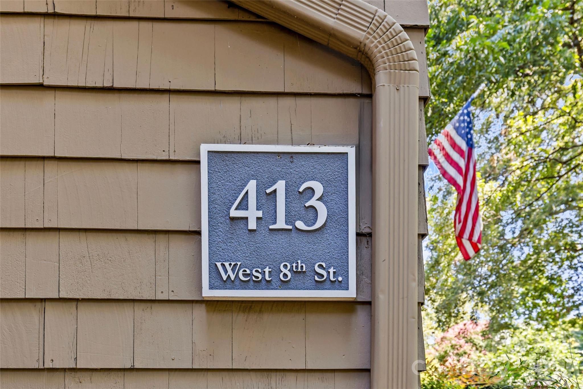 413 W 8th Street Unit: N