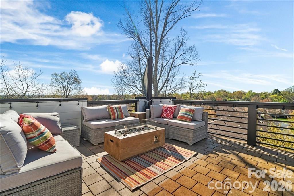 11921 Fiddlers Roof Lane