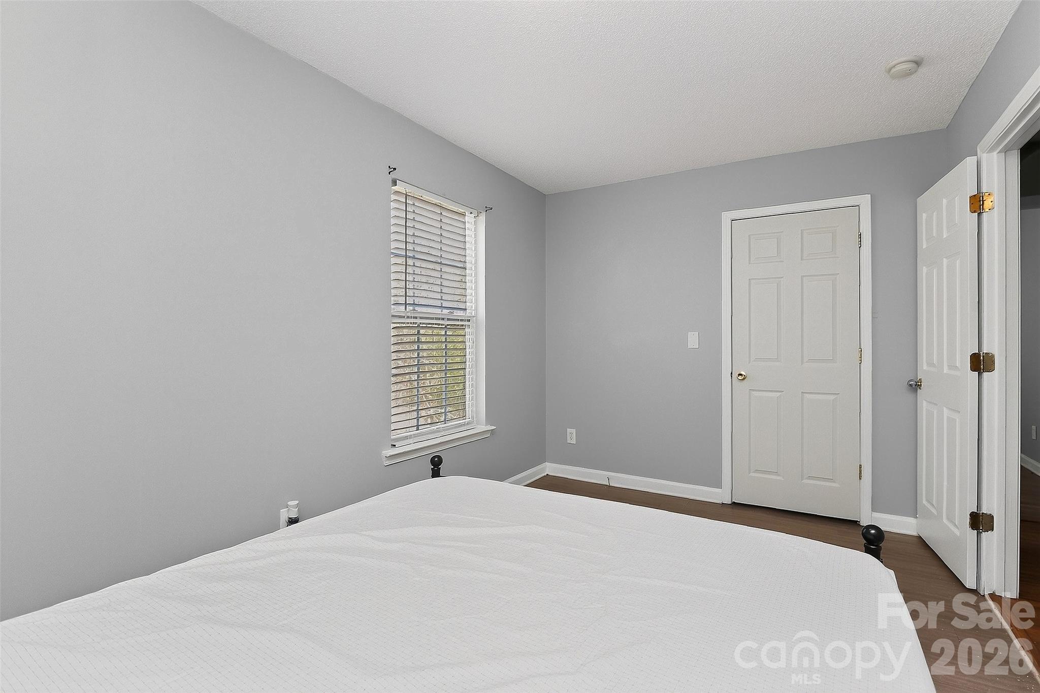 6238 King George Drive
