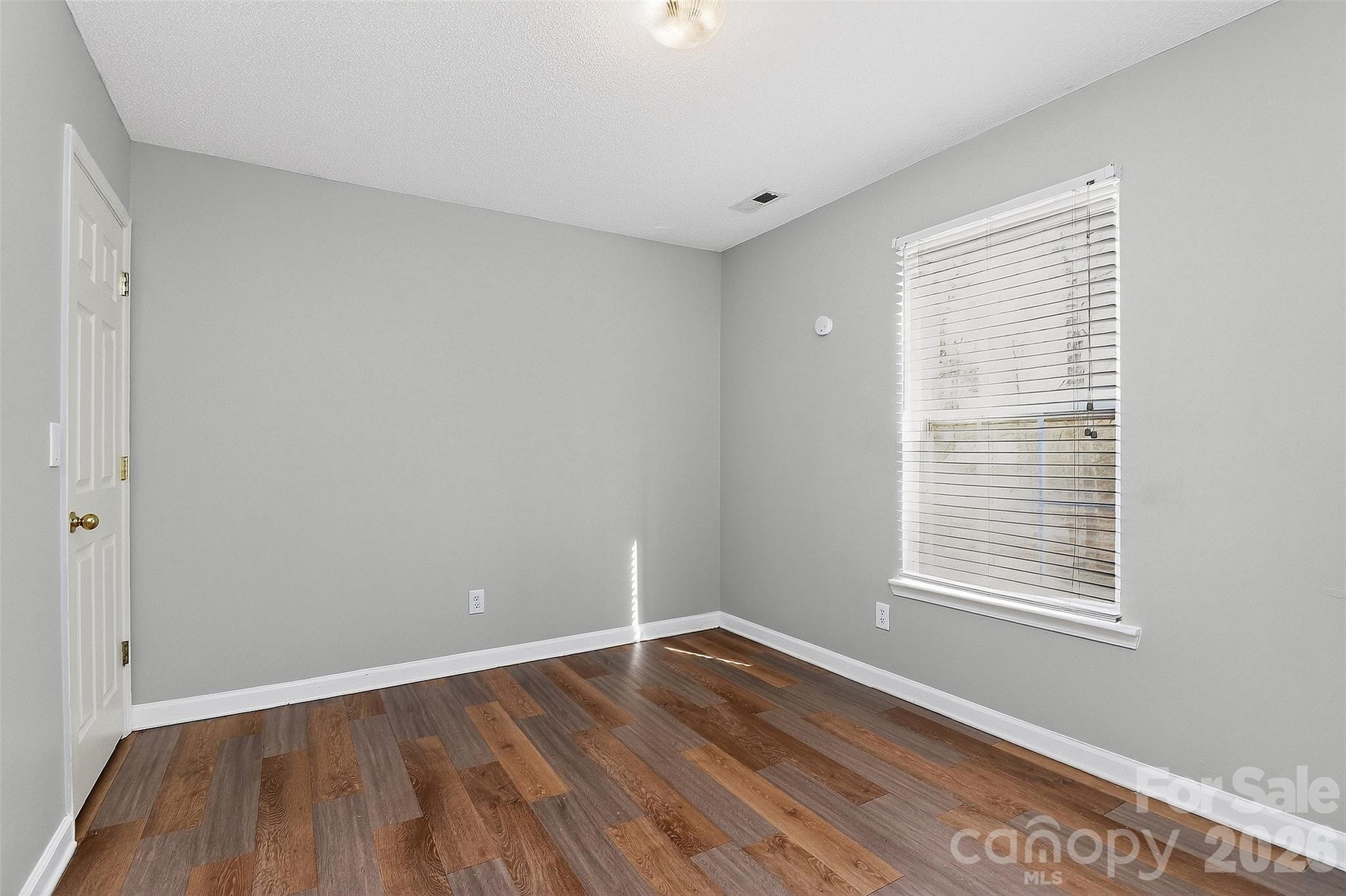 6238 King George Drive