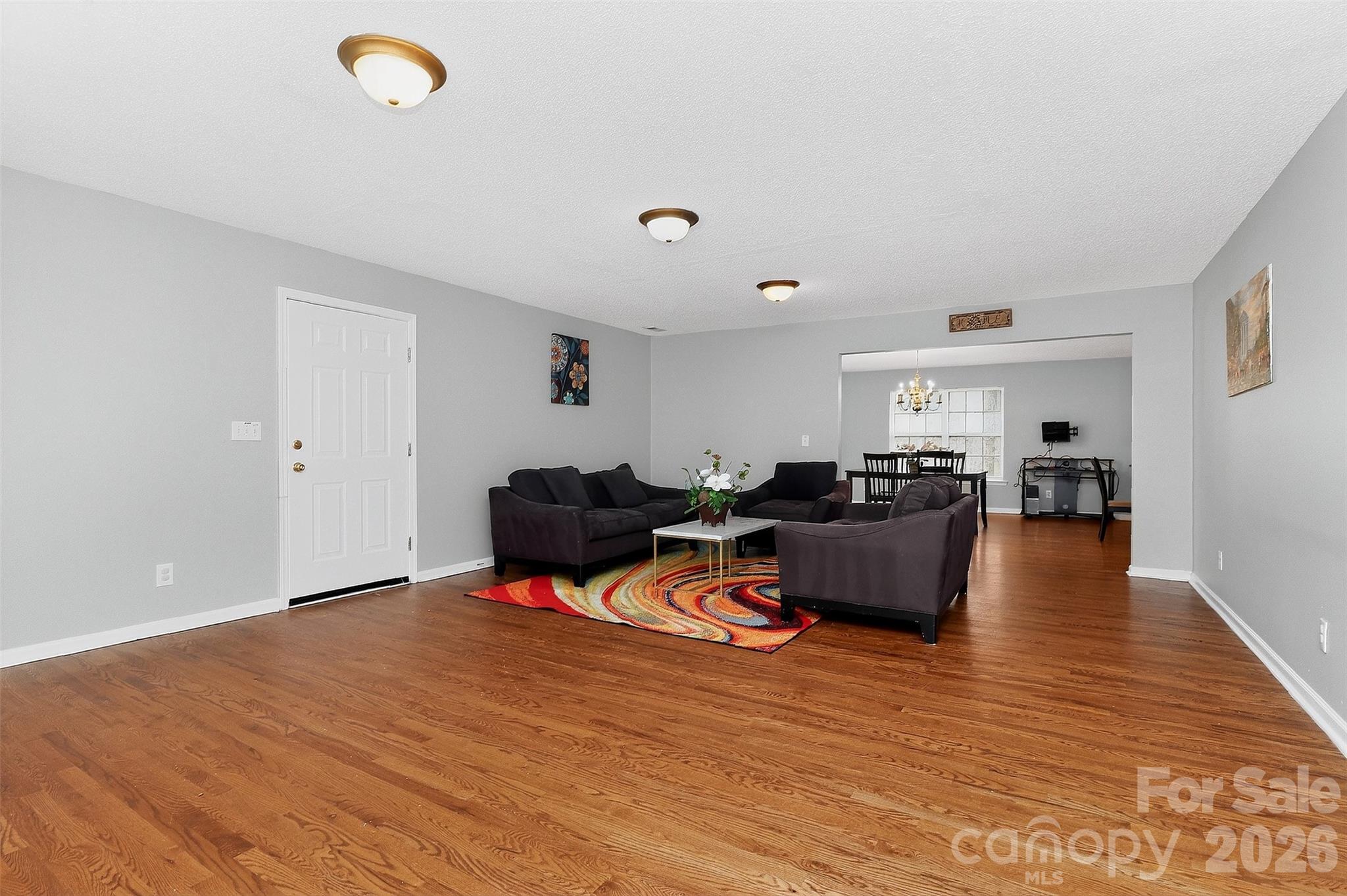 6238 King George Drive