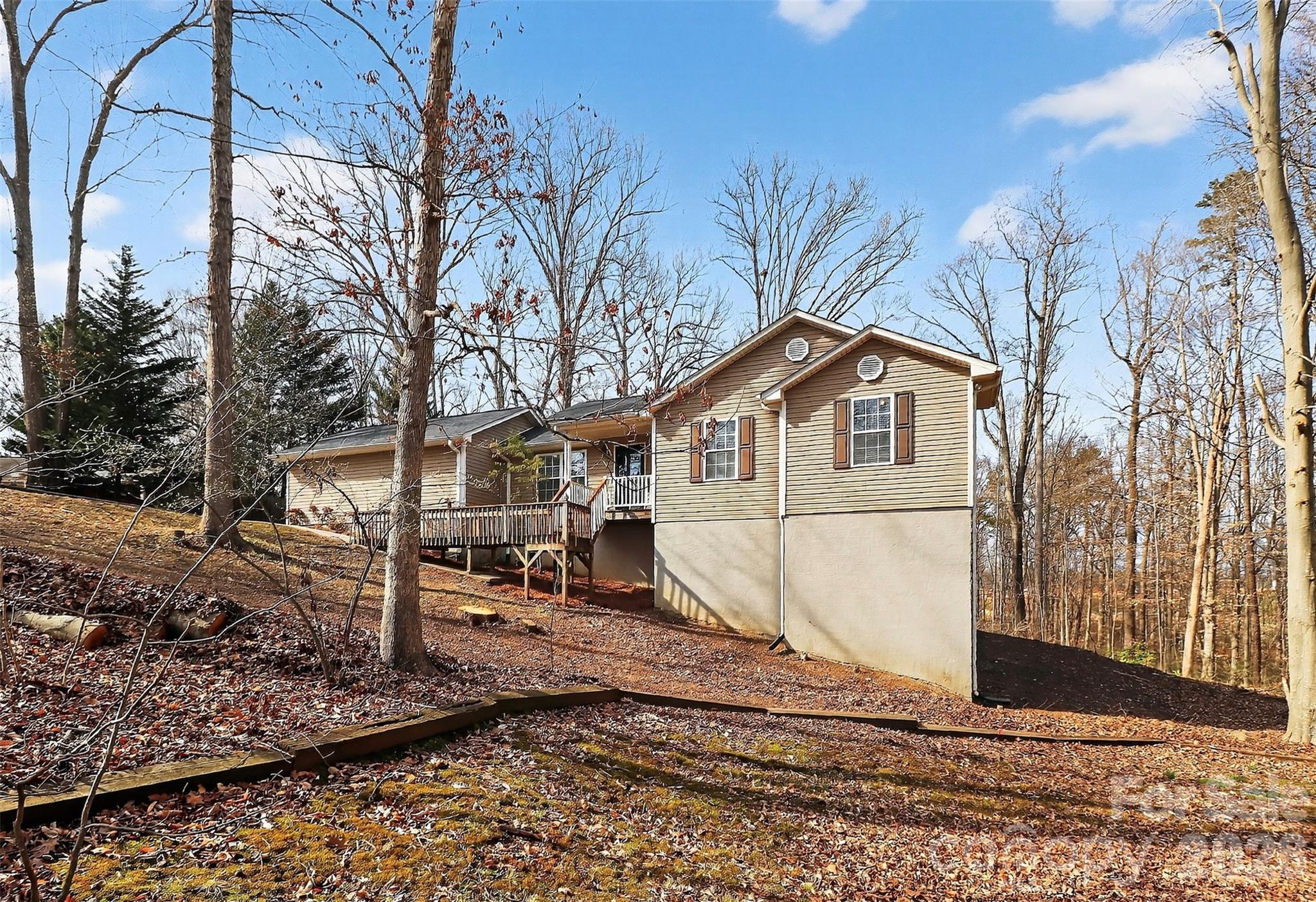 6238 King George Drive