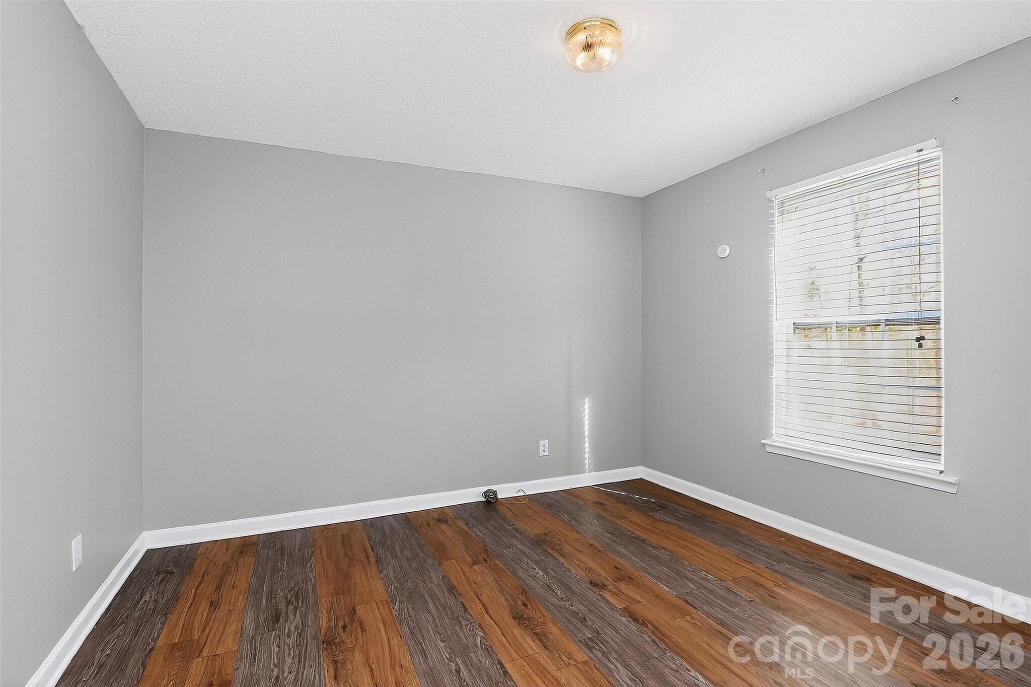 6238 King George Drive