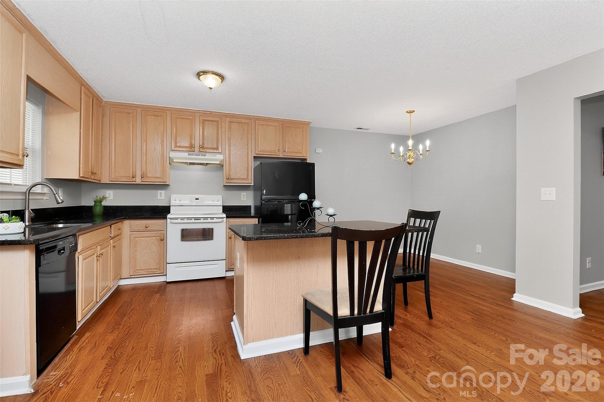 6238 King George Drive