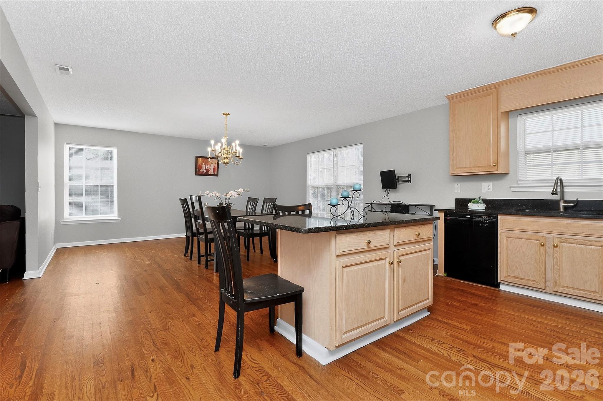6238 King George Drive