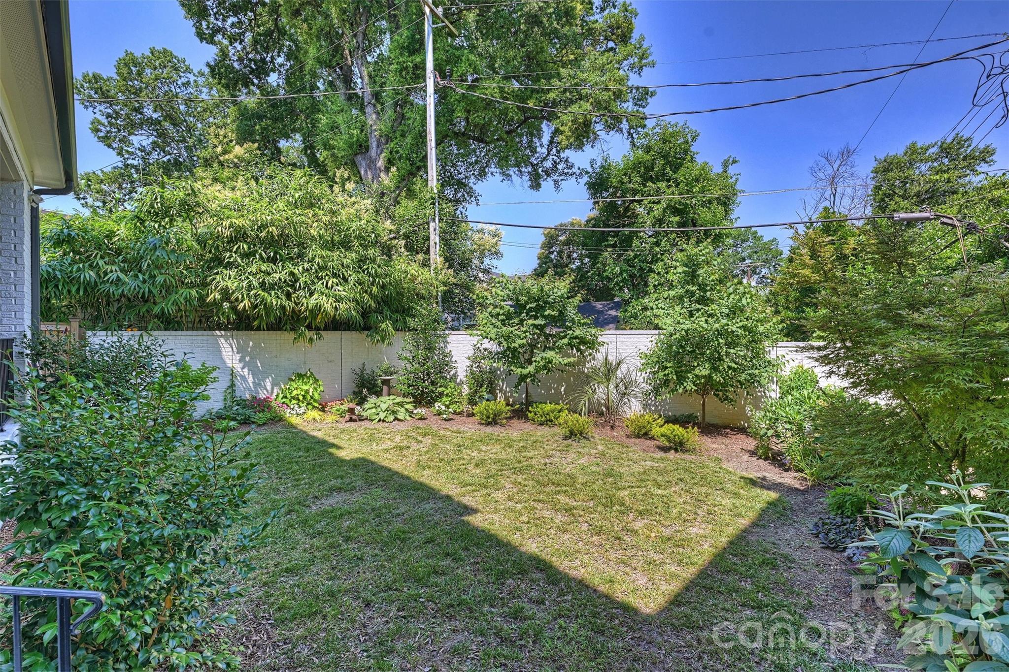 2714 Selwyn Avenue