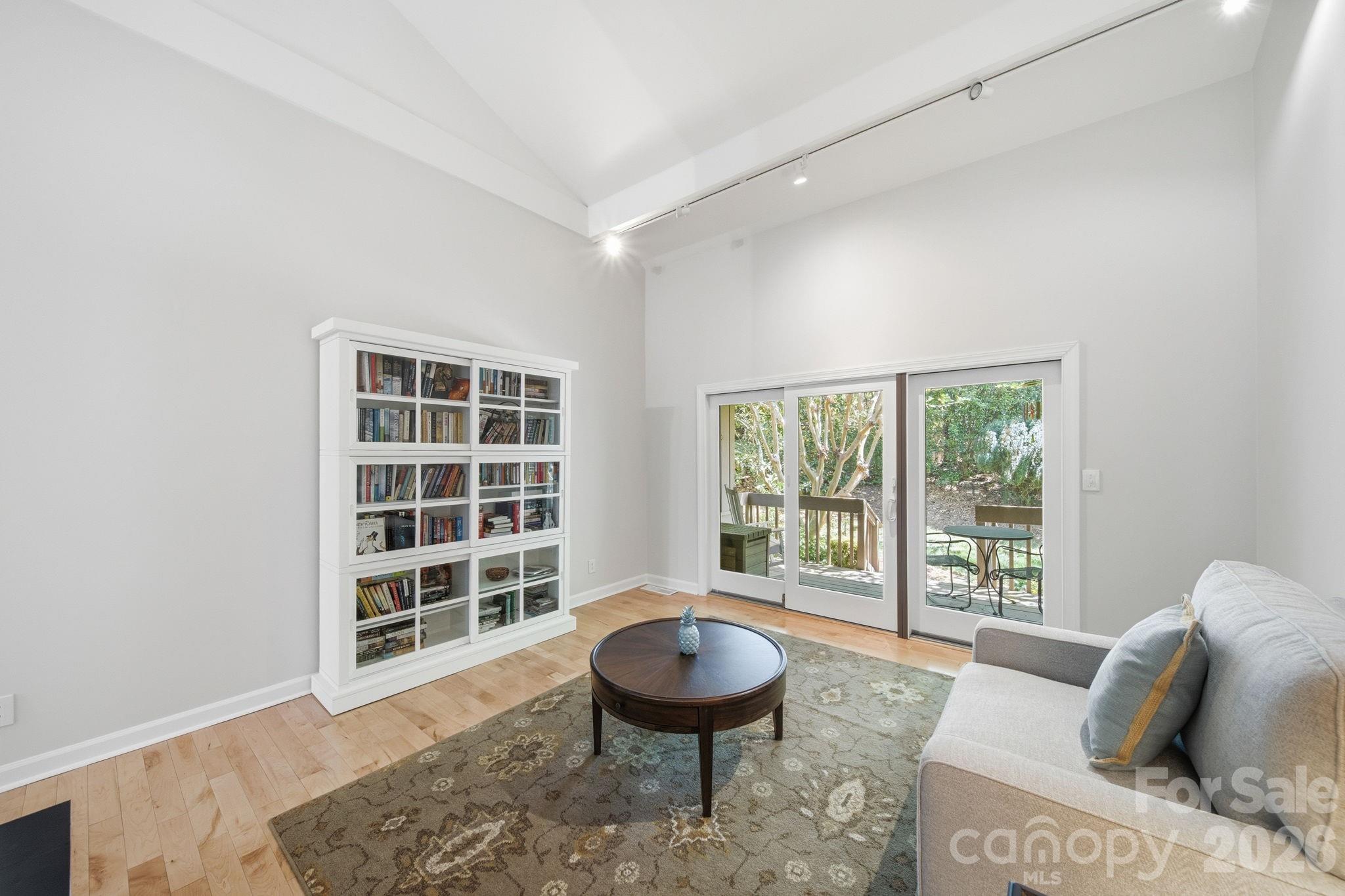5136 Dunes Court