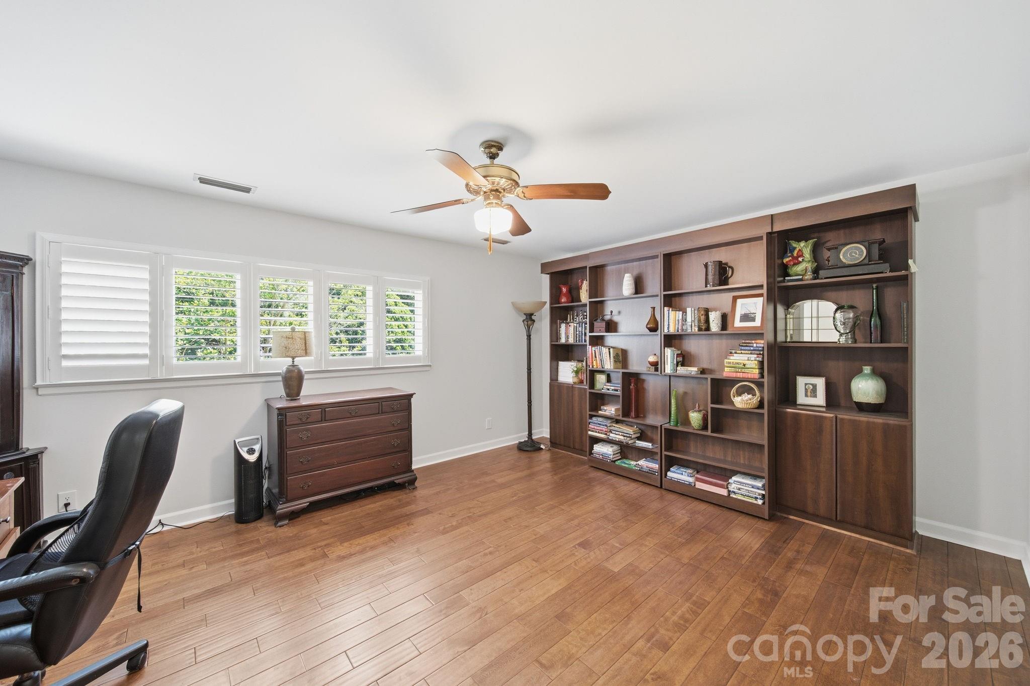 5136 Dunes Court