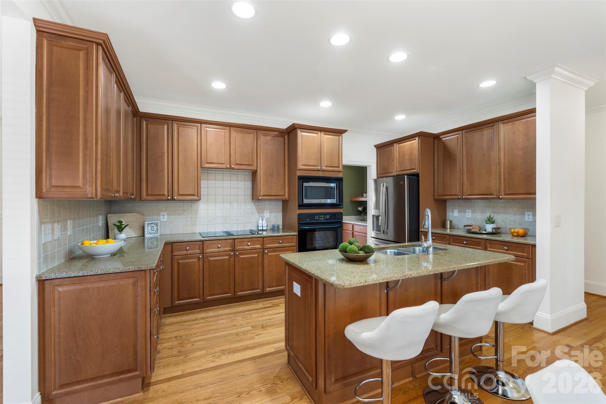 6817 Thornton Oaks Court