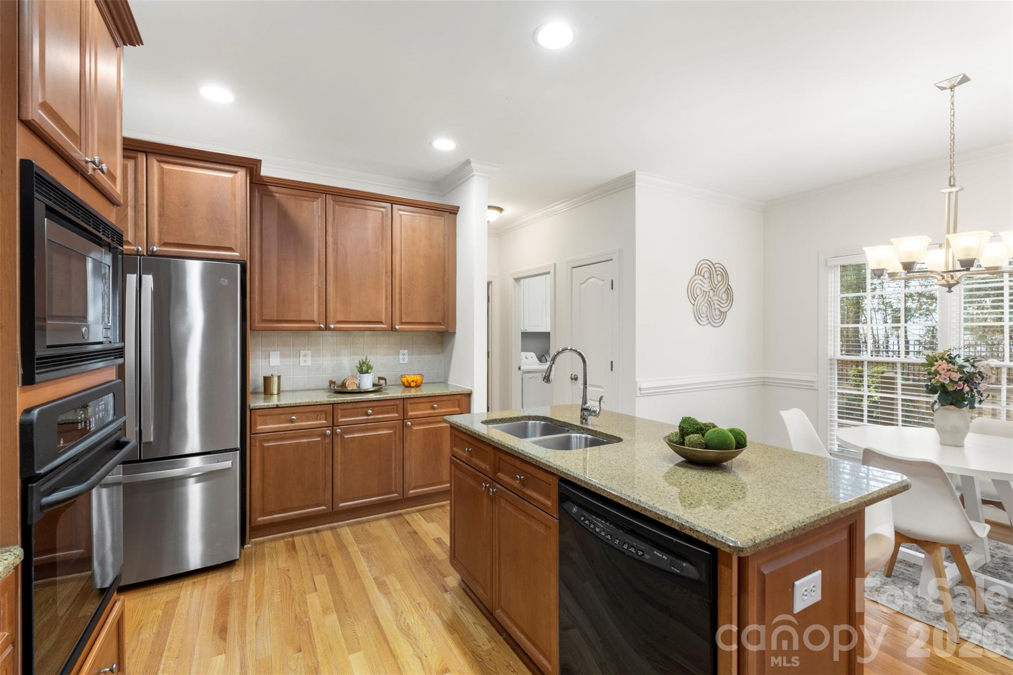 6817 Thornton Oaks Court