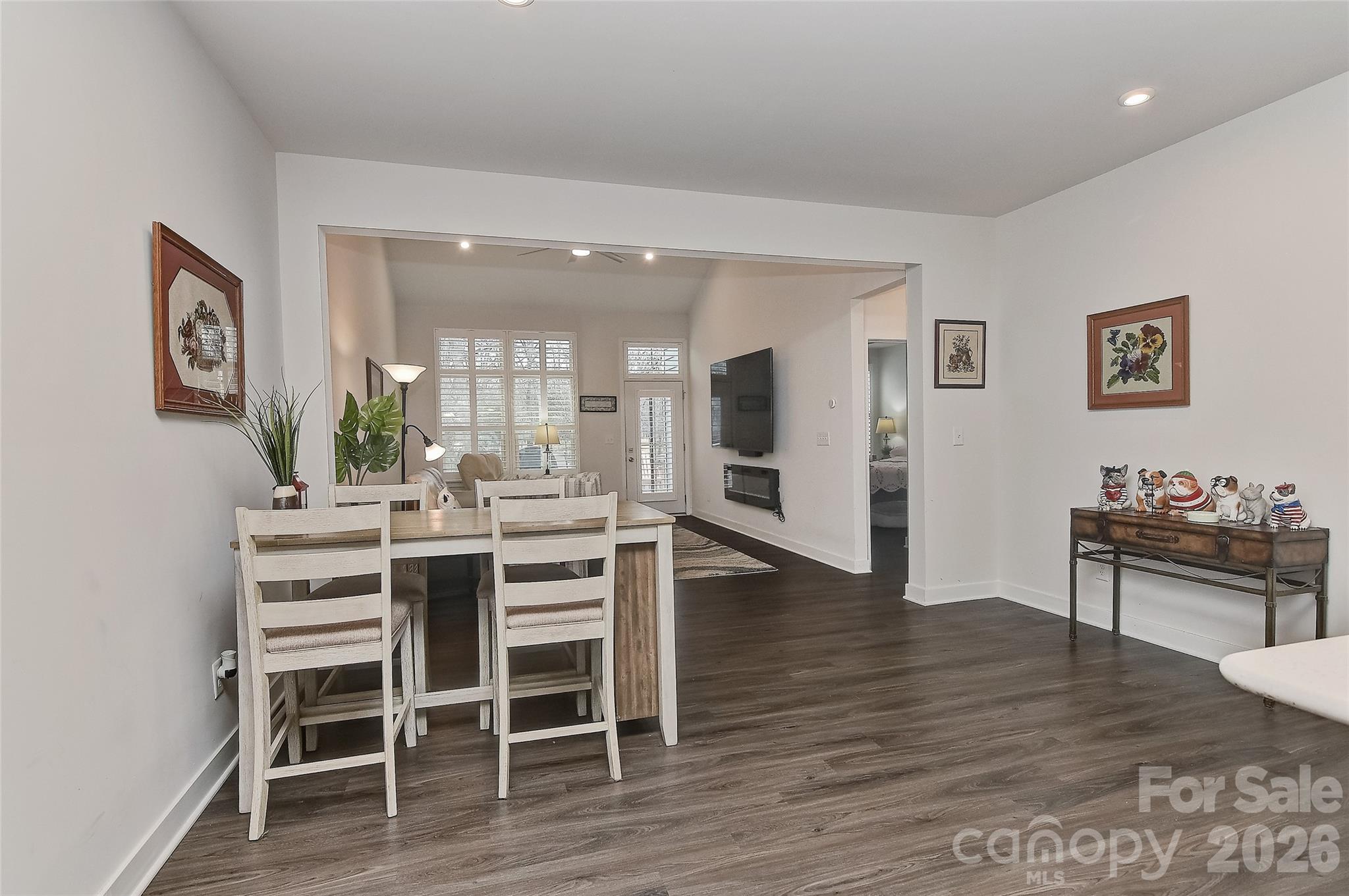 146 Beacon Drive Unit: D