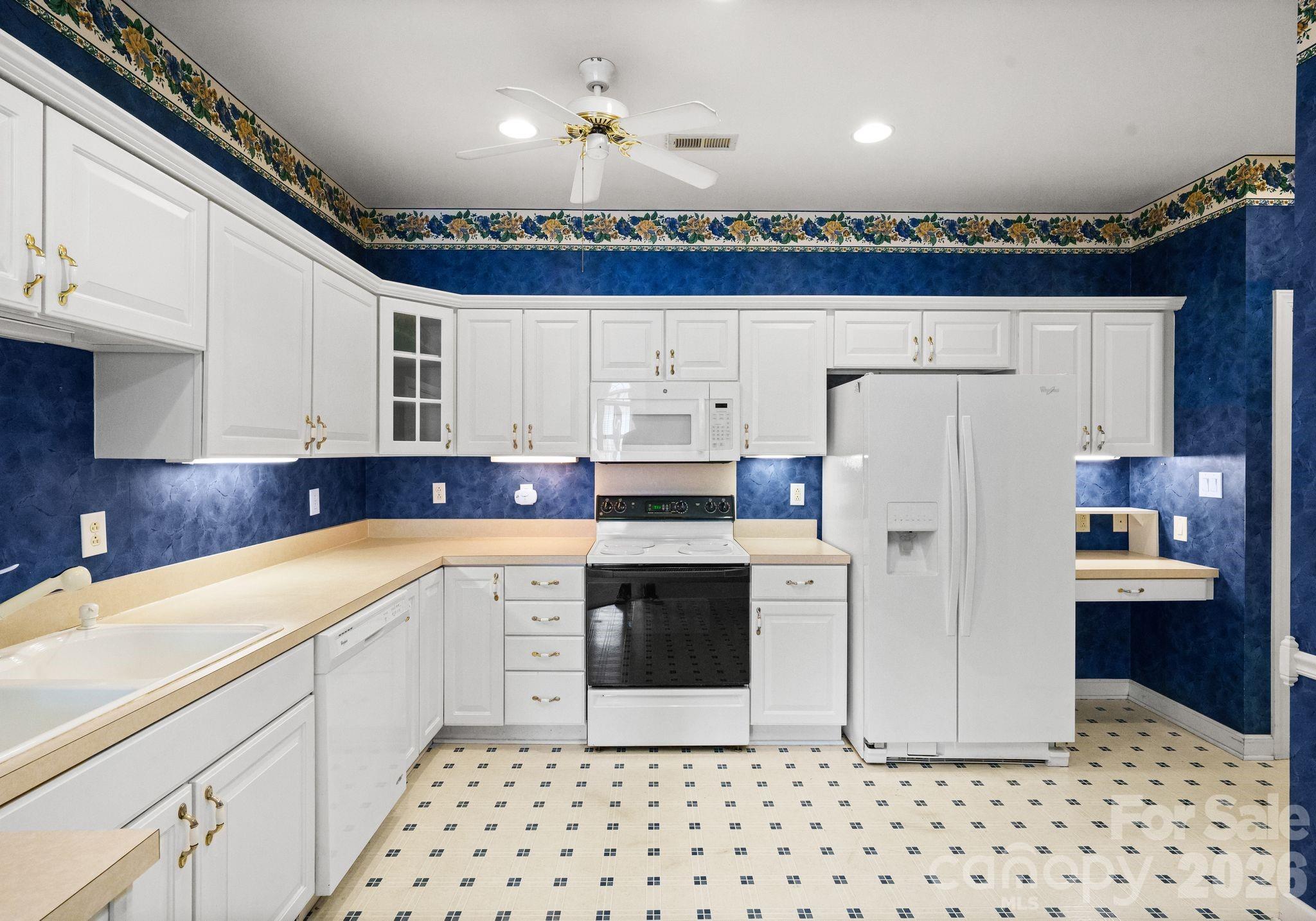 8348 Highland Glen Drive