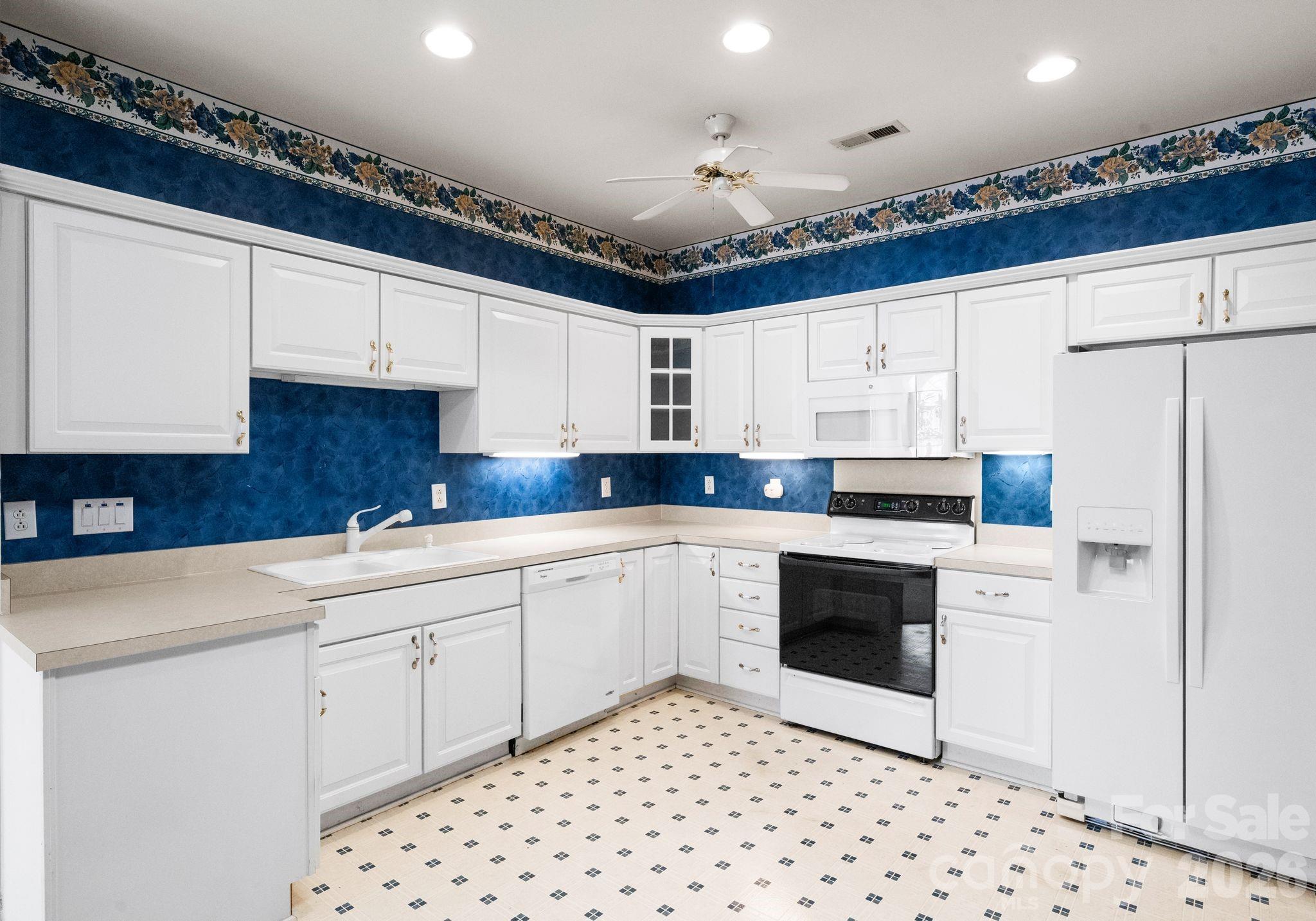 8348 Highland Glen Drive