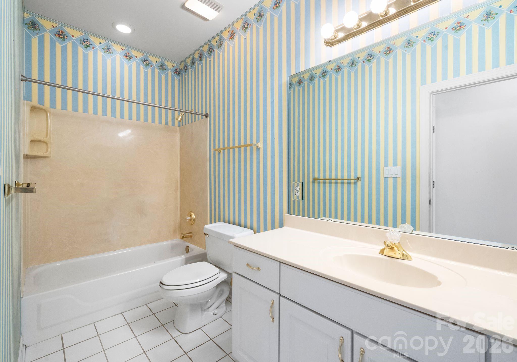 8348 Highland Glen Drive