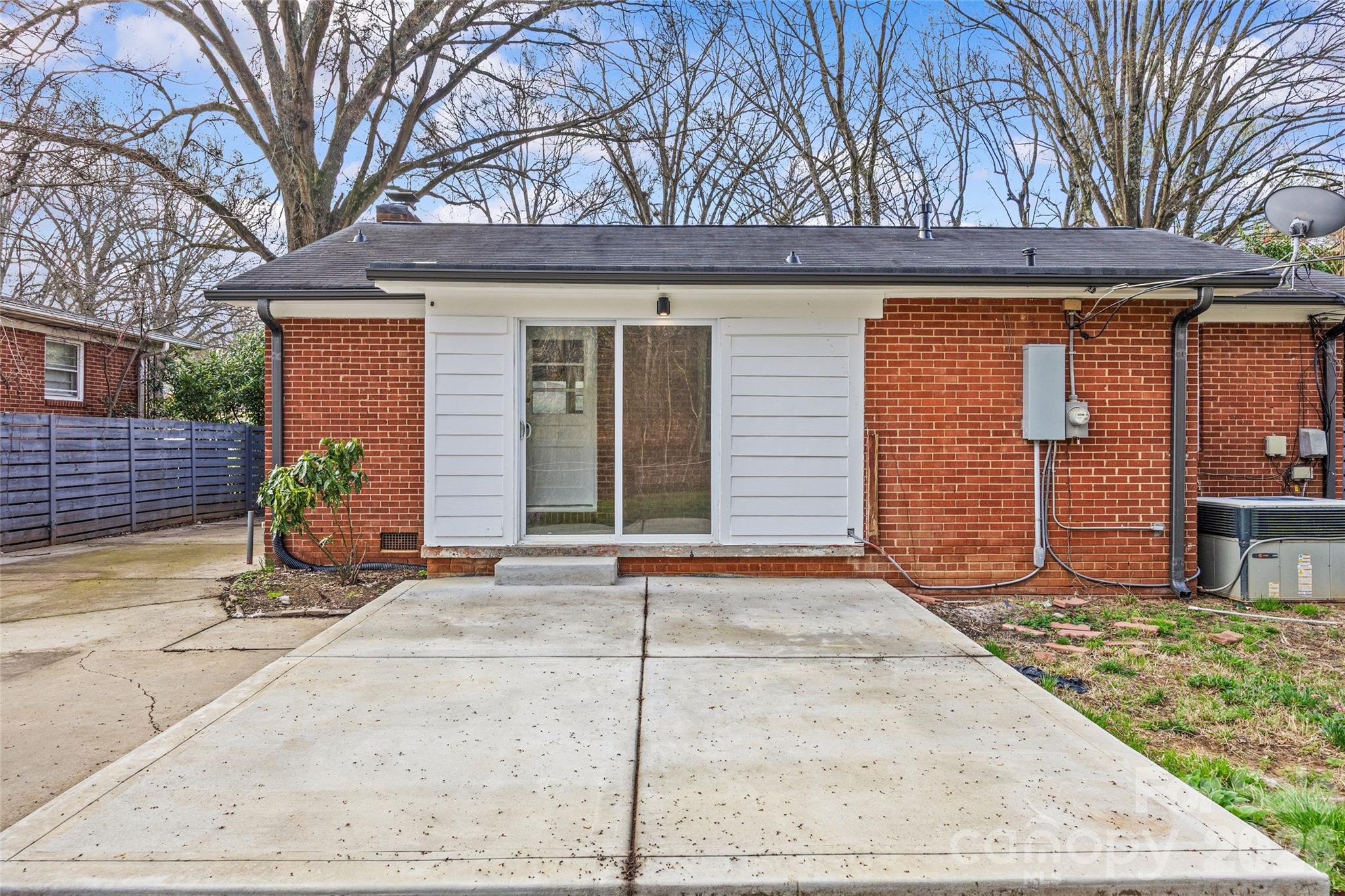 1227 Tarrington Avenue