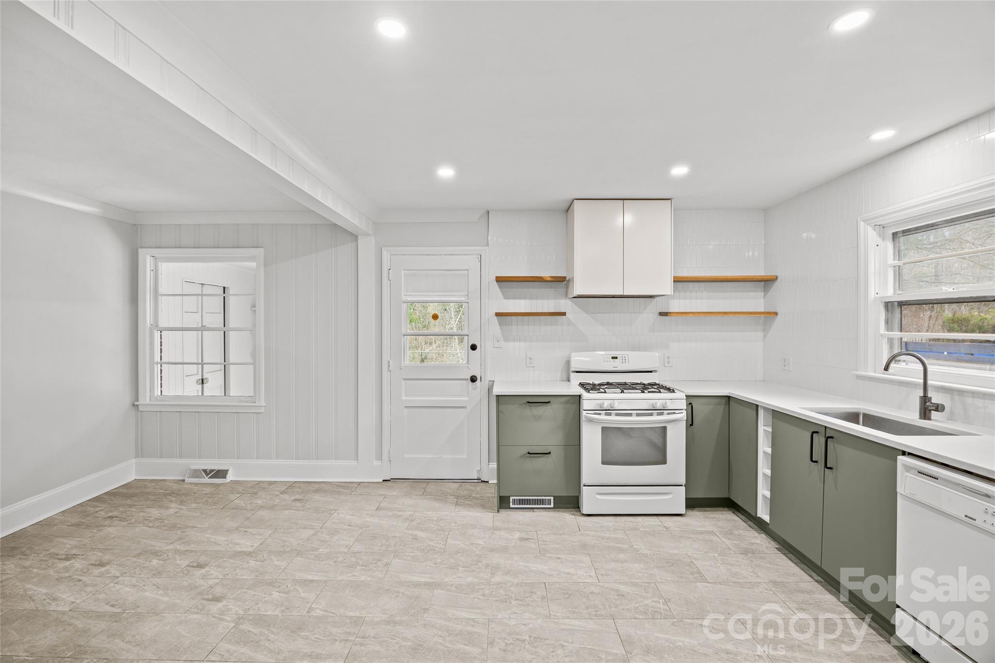 1227 Tarrington Avenue