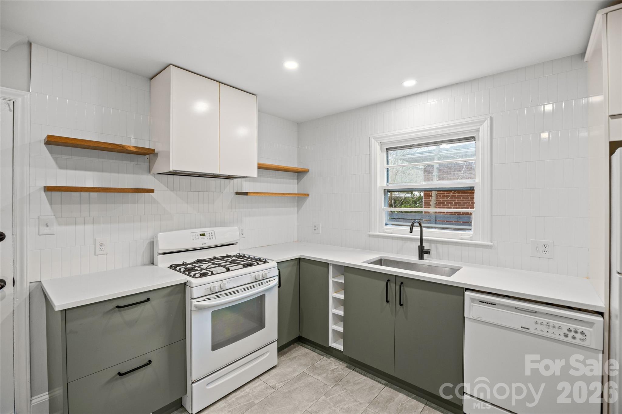 1227 Tarrington Avenue