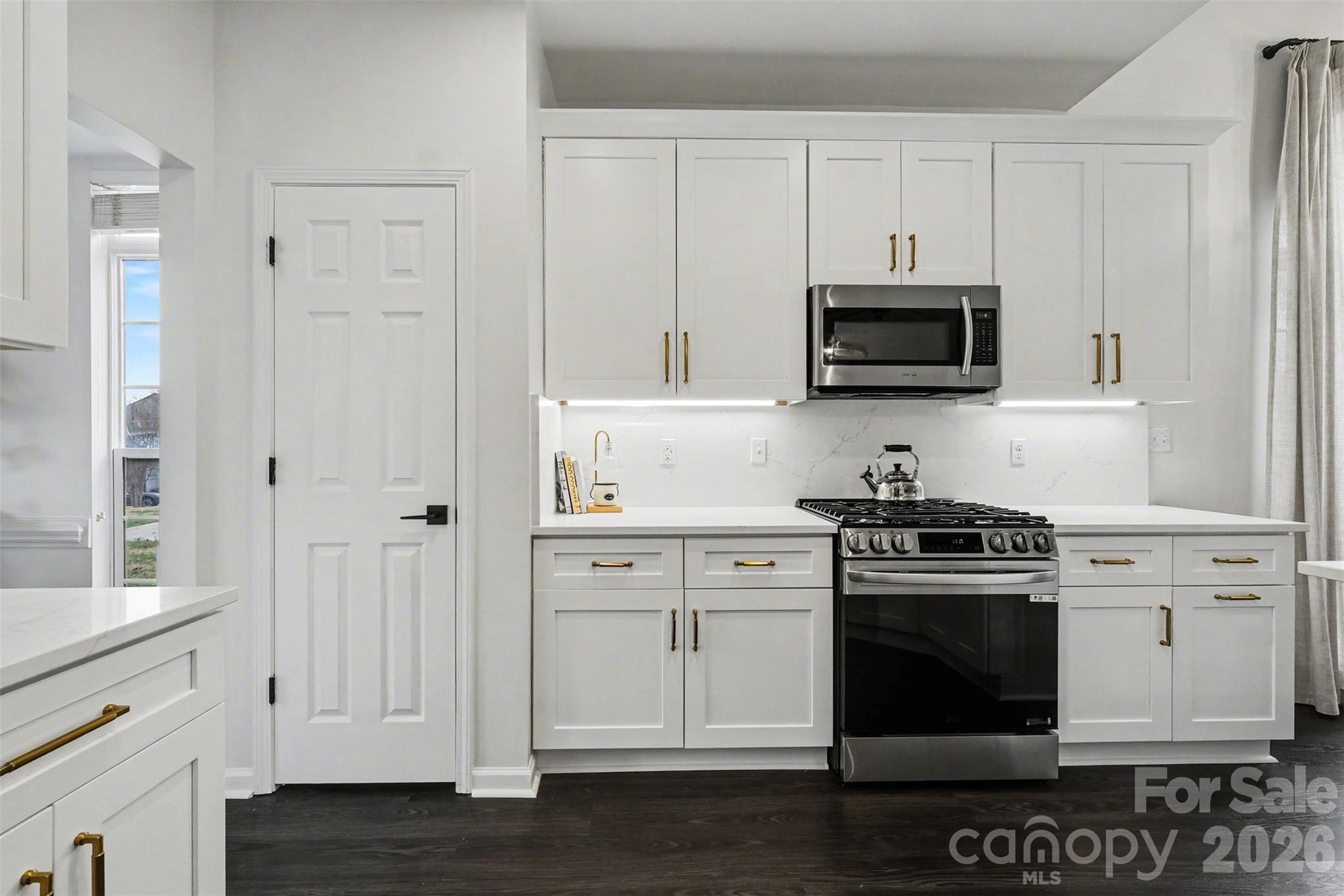 9152 Snow Hill Court