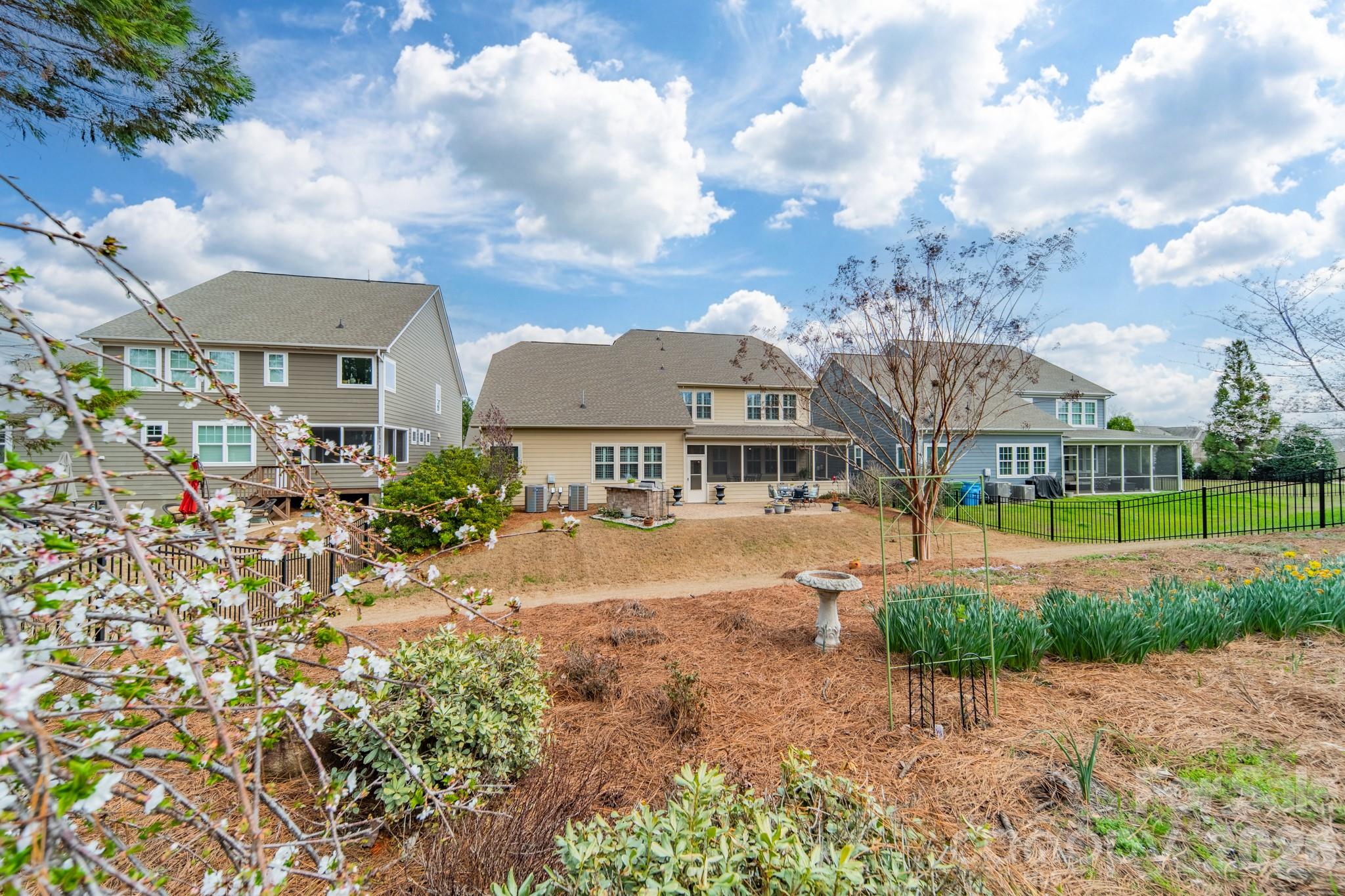 1056 Shiloh Bend Trail