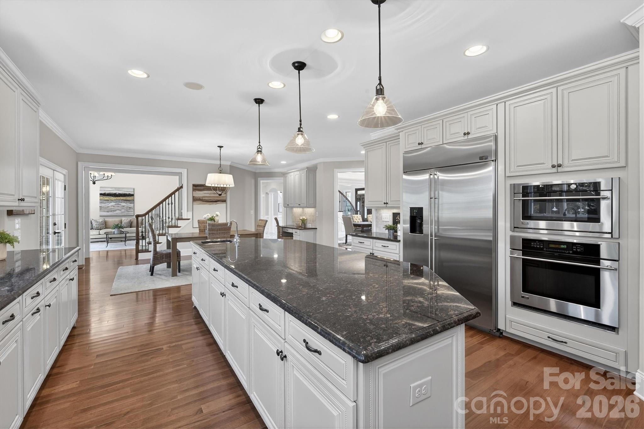 845 Wandering Way Drive