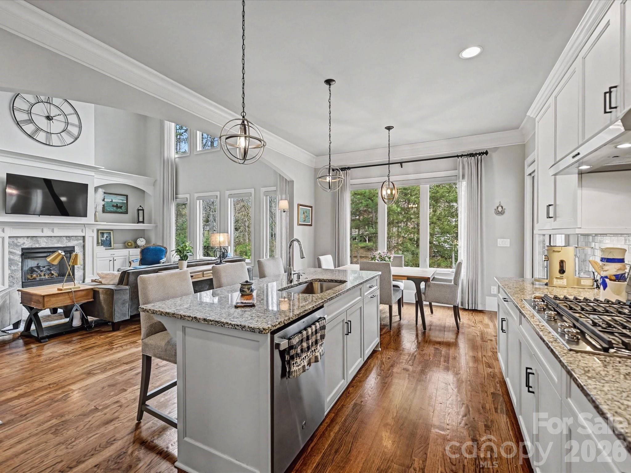 9829 Genevieve Court