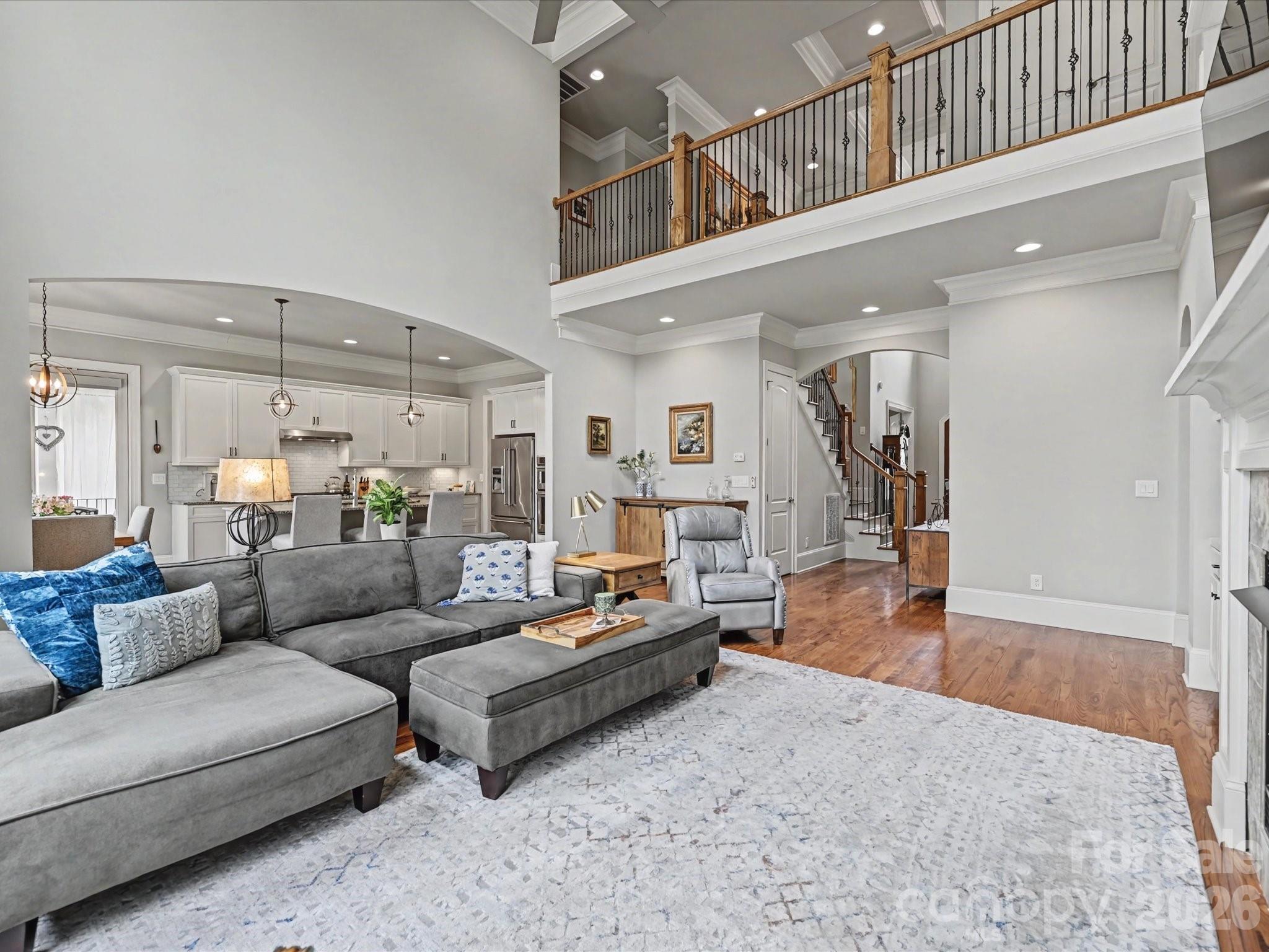 9829 Genevieve Court