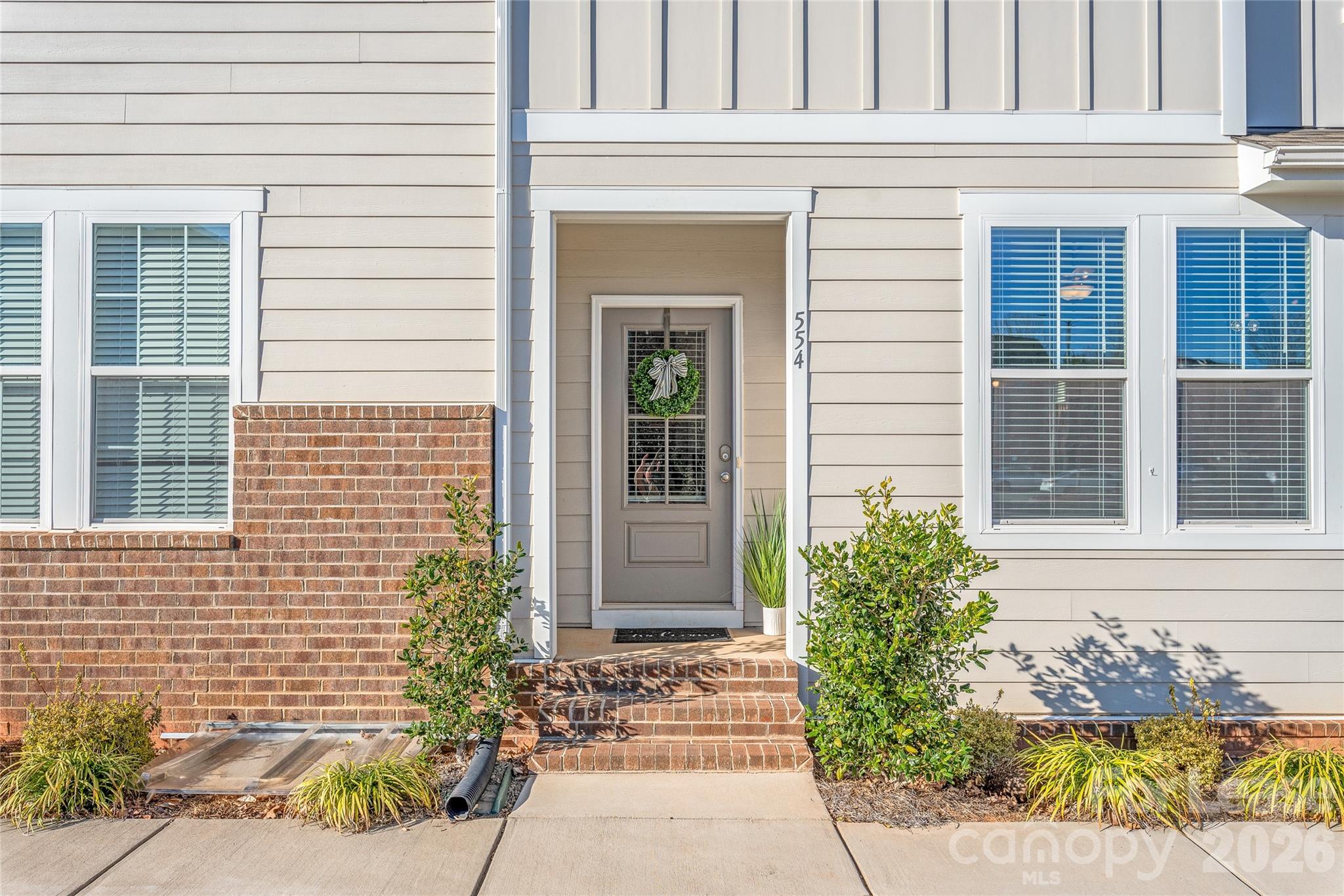 554 Amalfi Drive