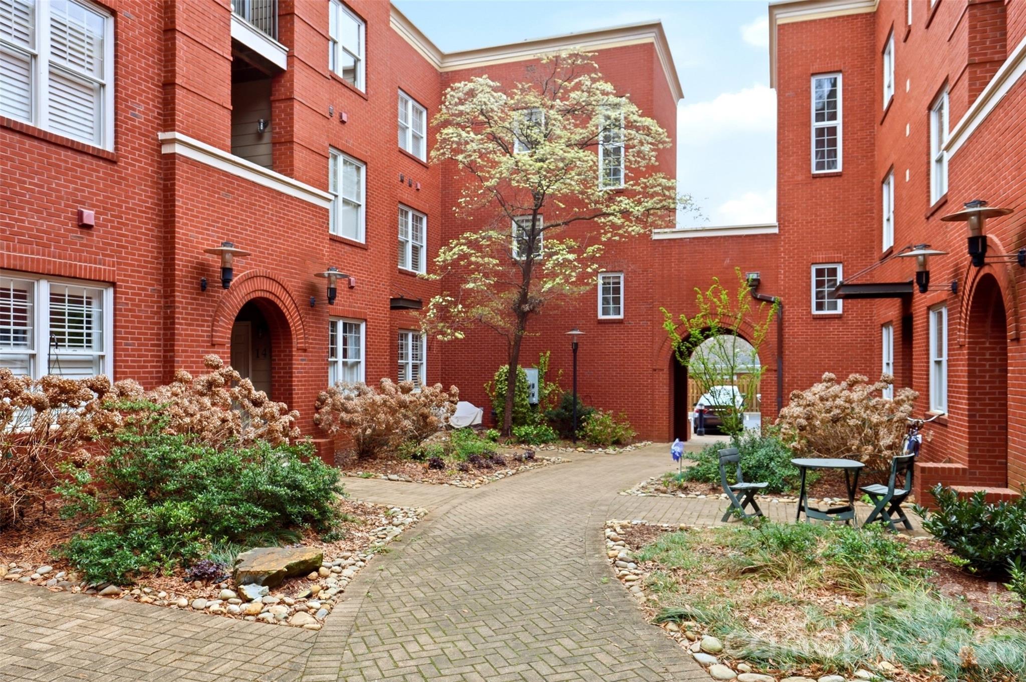 400 Clarice Avenue Unit: 165