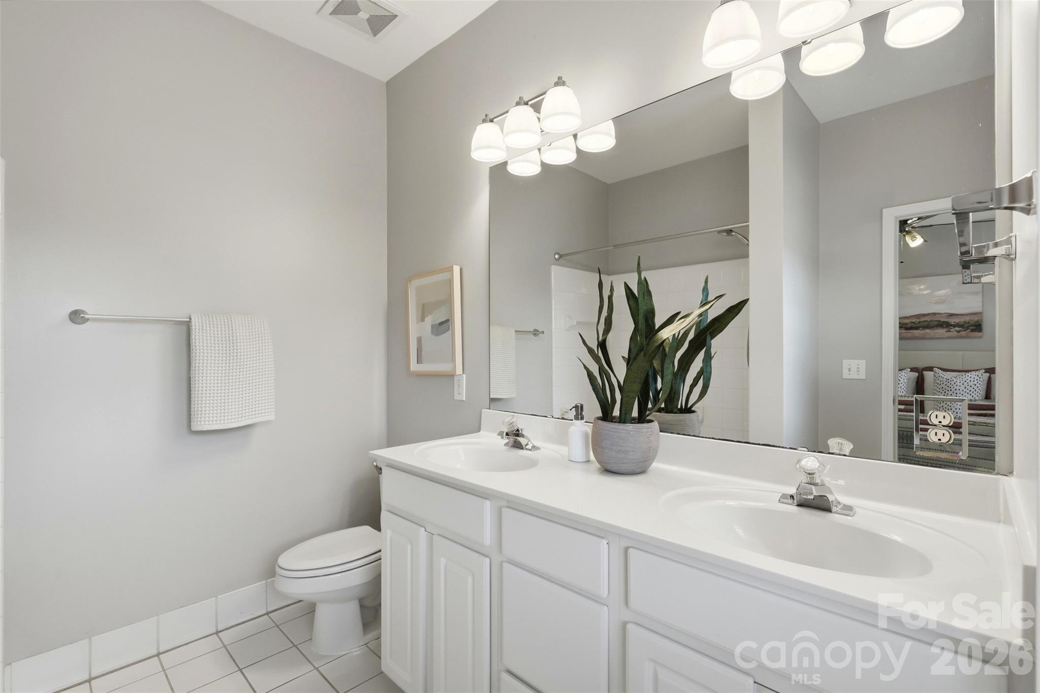 400 Clarice Avenue Unit: 165