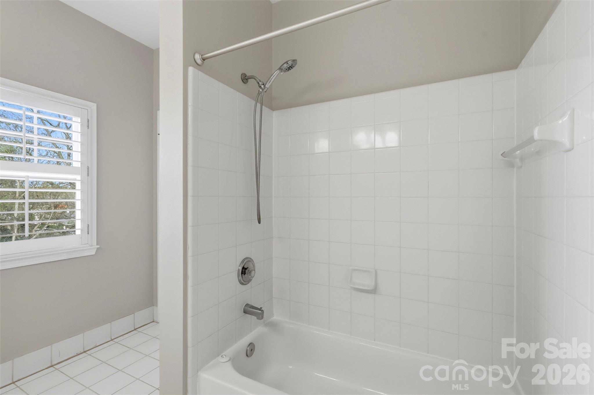 400 Clarice Avenue Unit: 165