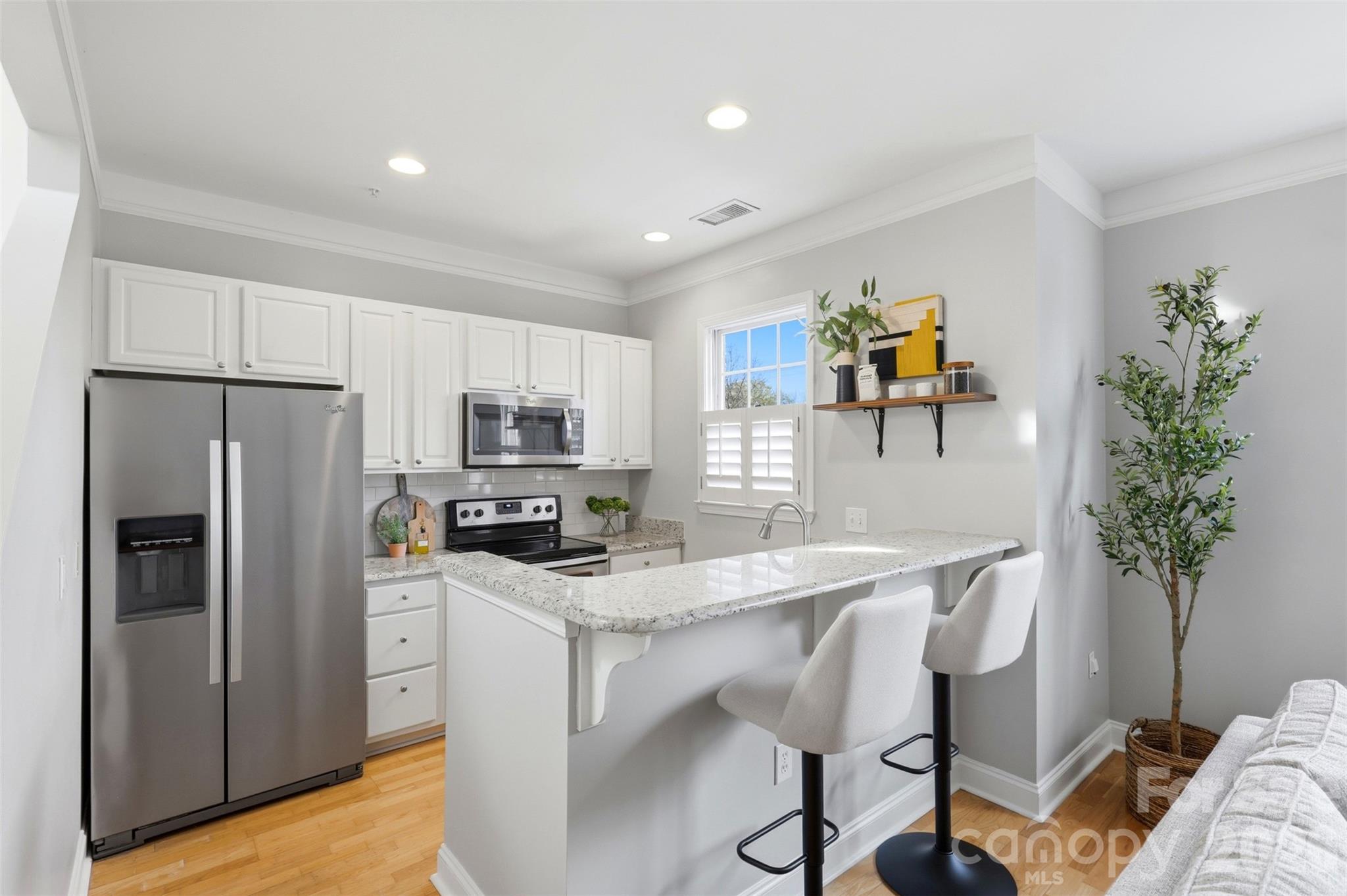 400 Clarice Avenue Unit: 165