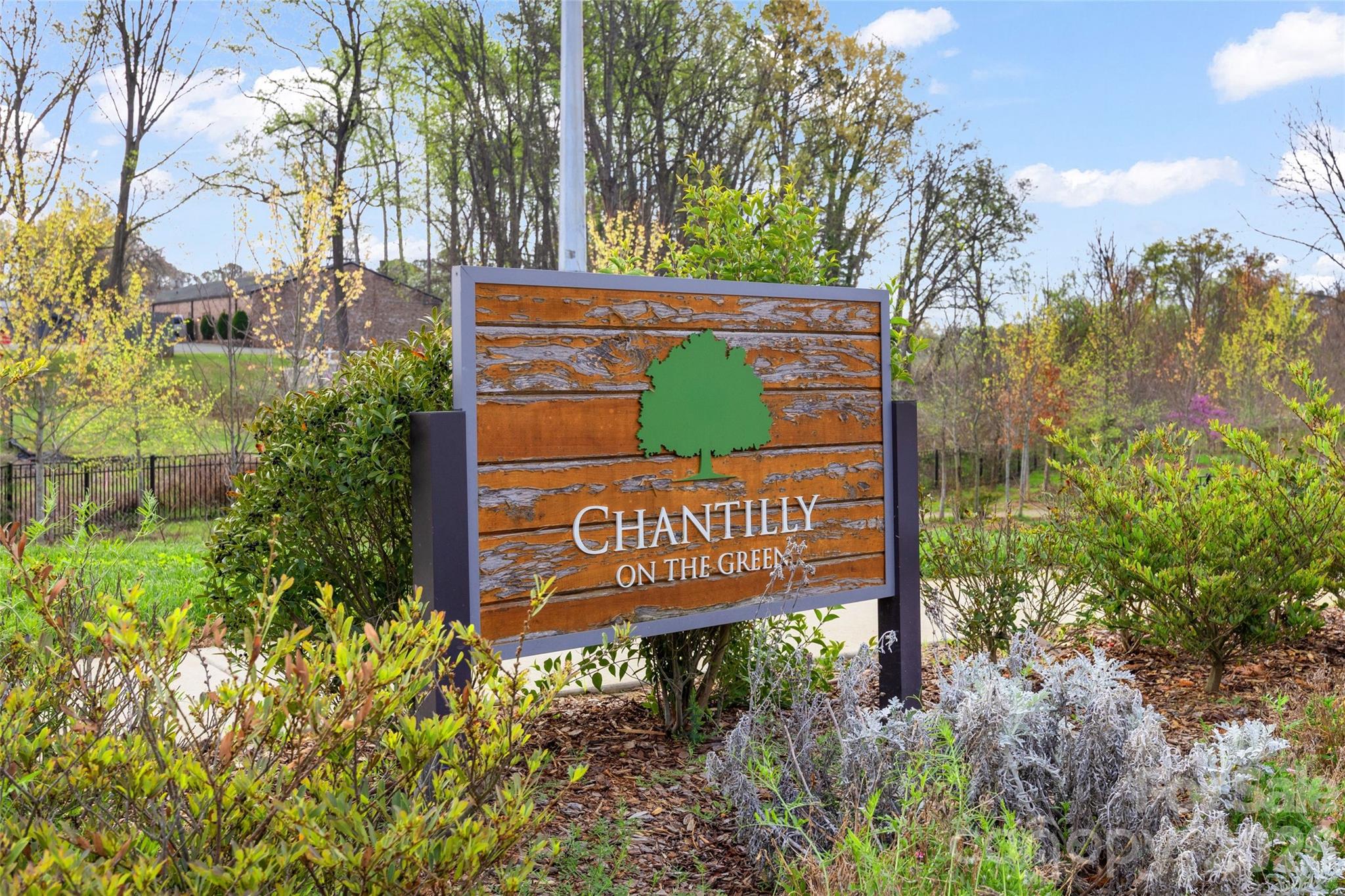 2649 Chesterfield Avenue