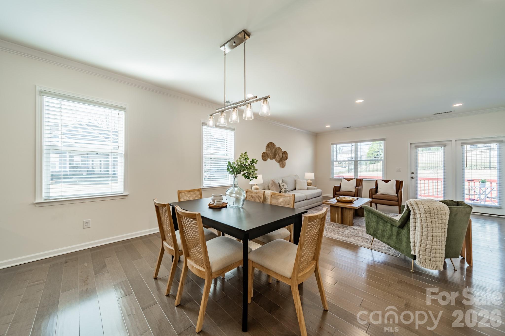 1032 Argentium Way