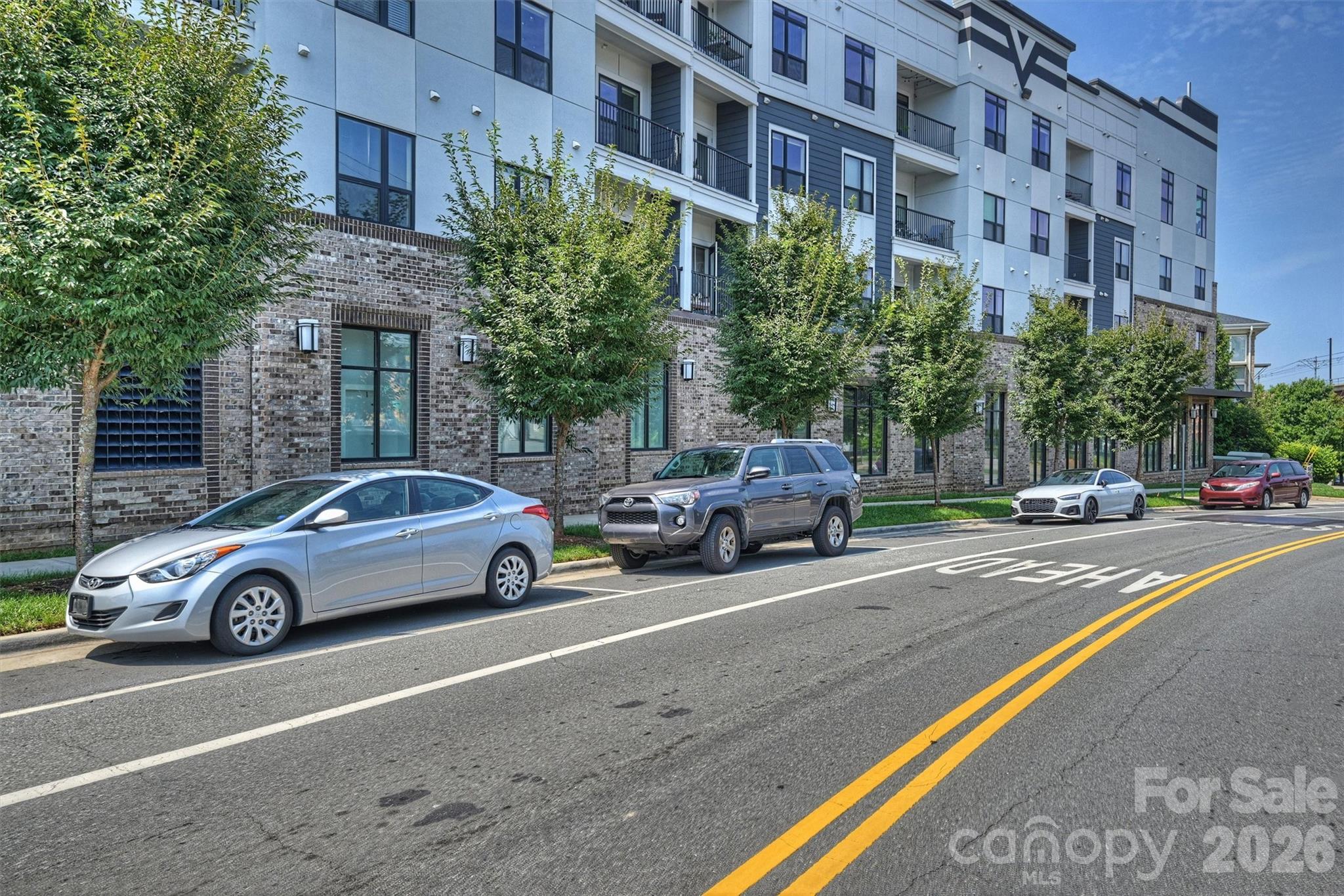 3630 N Davidson Street Unit: 2201