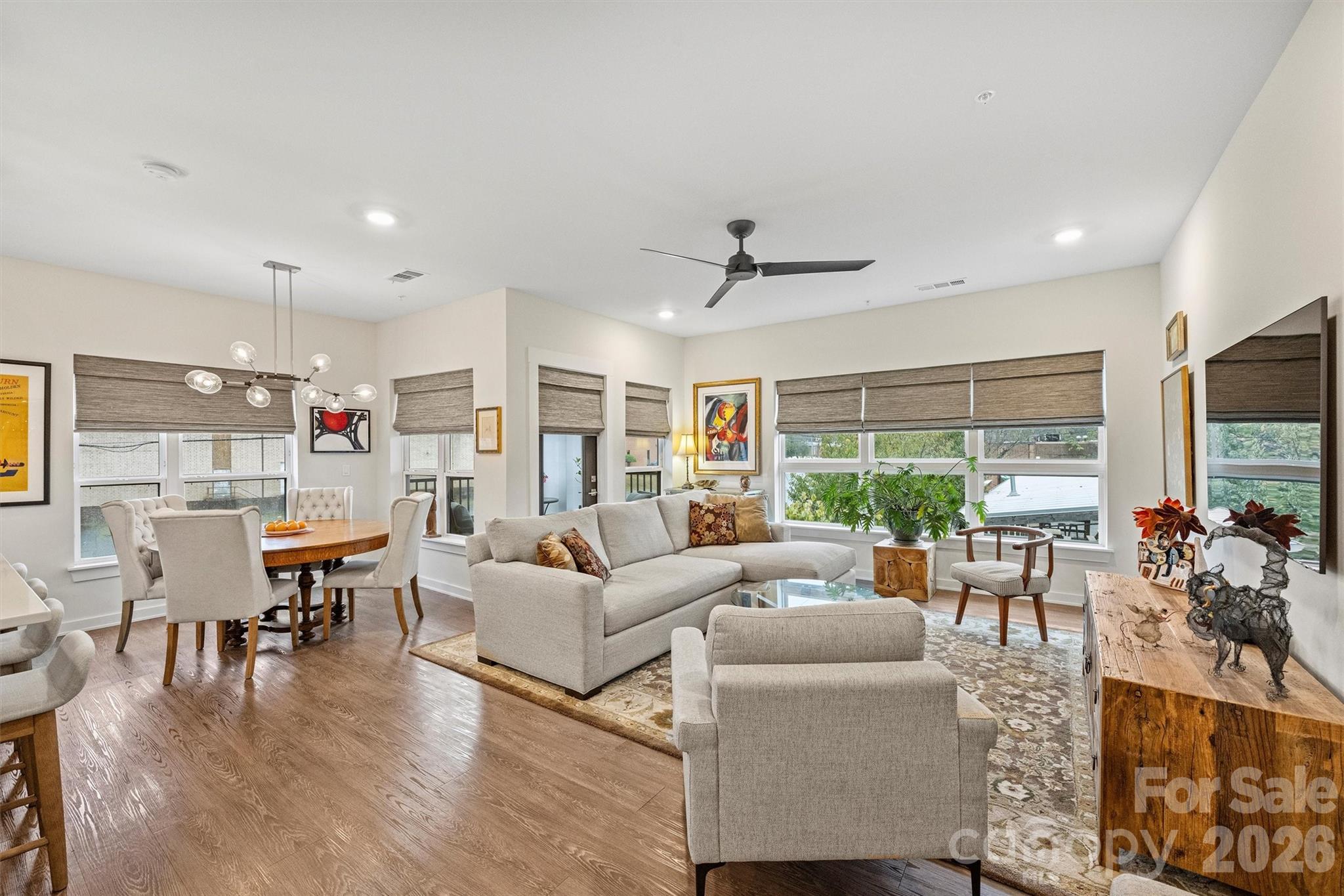 3630 N Davidson Street Unit: 2201