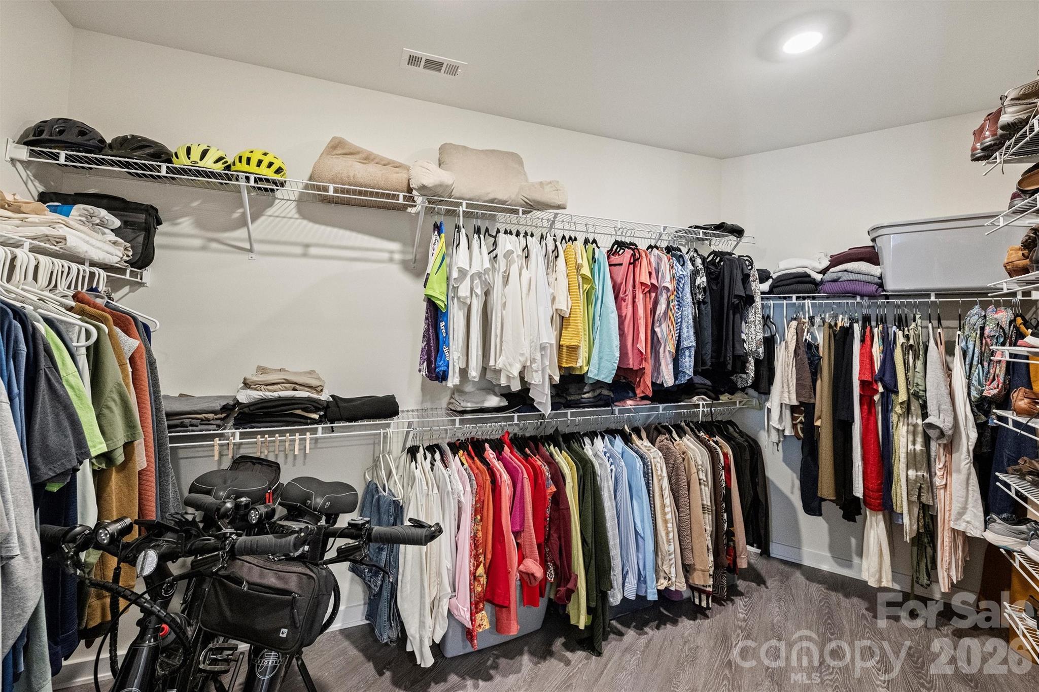 3630 N Davidson Street Unit: 2201