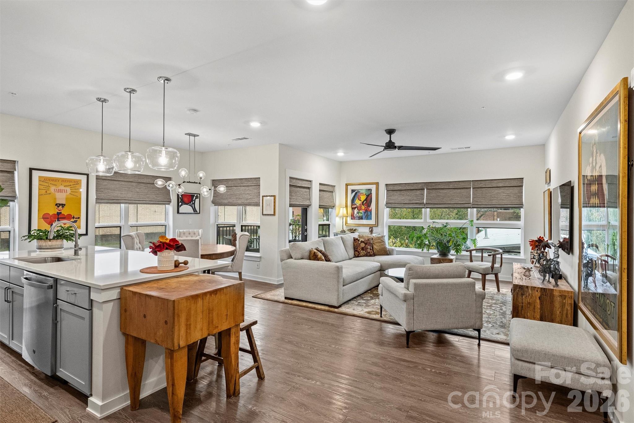 3630 N Davidson Street Unit: 2201