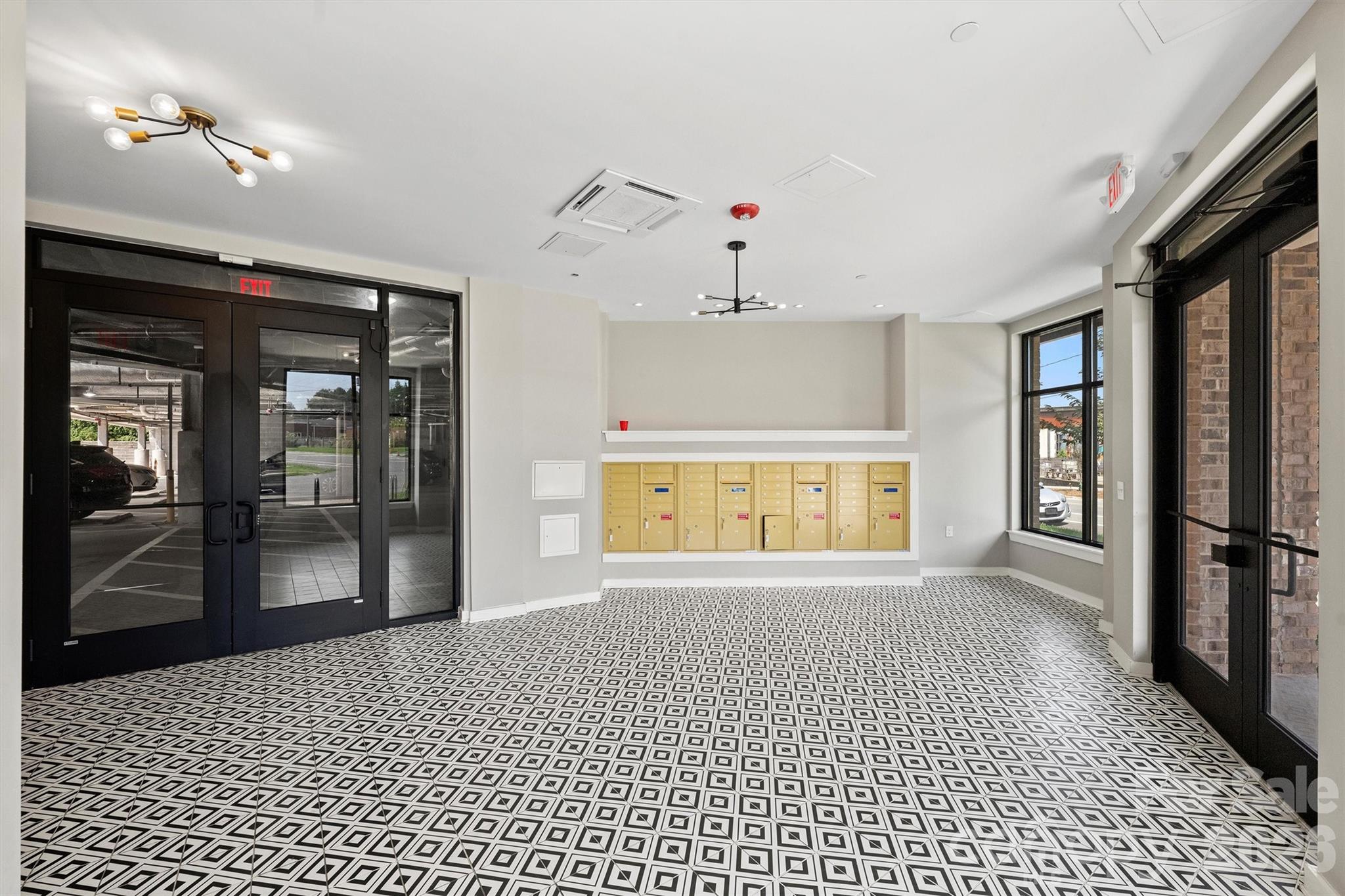 3630 N Davidson Street Unit: 2201