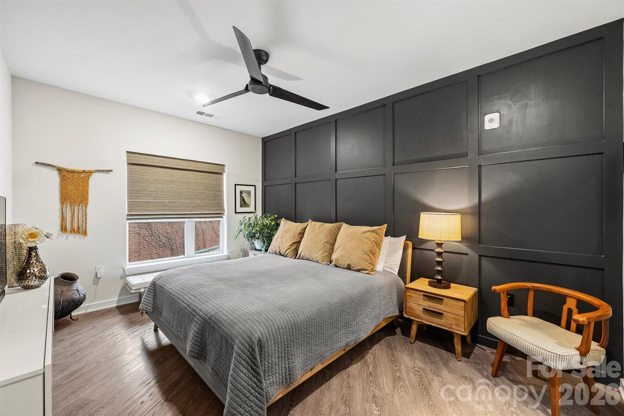 3630 N Davidson Street Unit: 2201