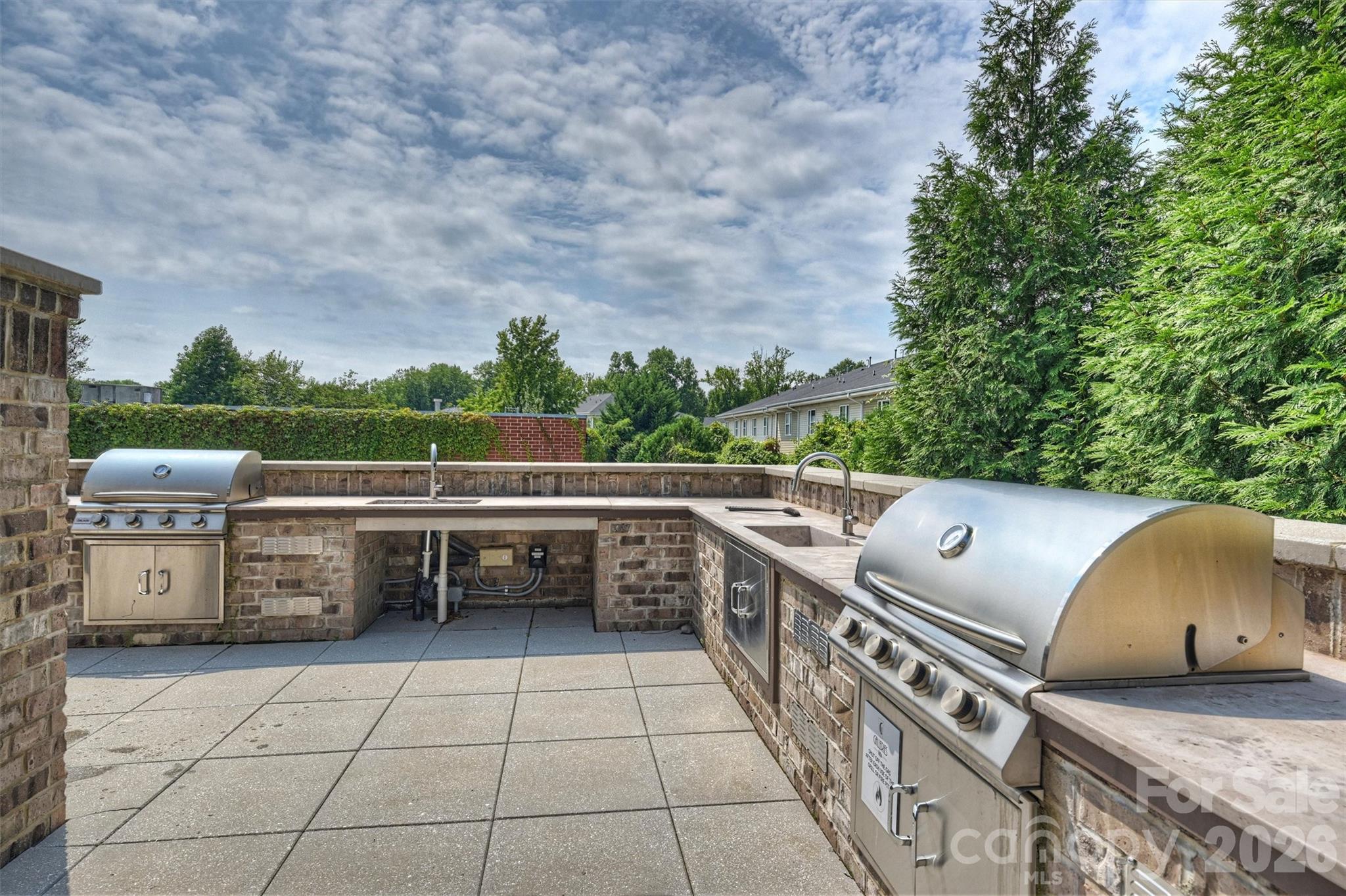 3630 N Davidson Street Unit: 2201