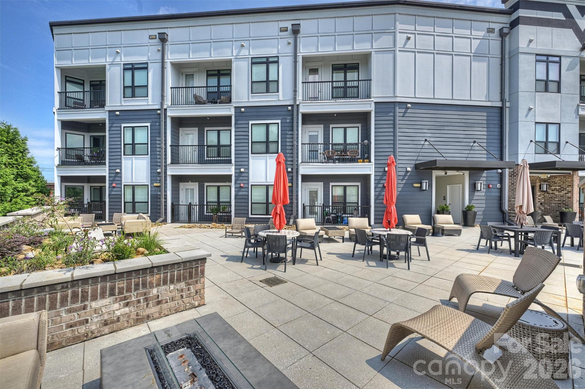3630 N Davidson Street Unit: 2201