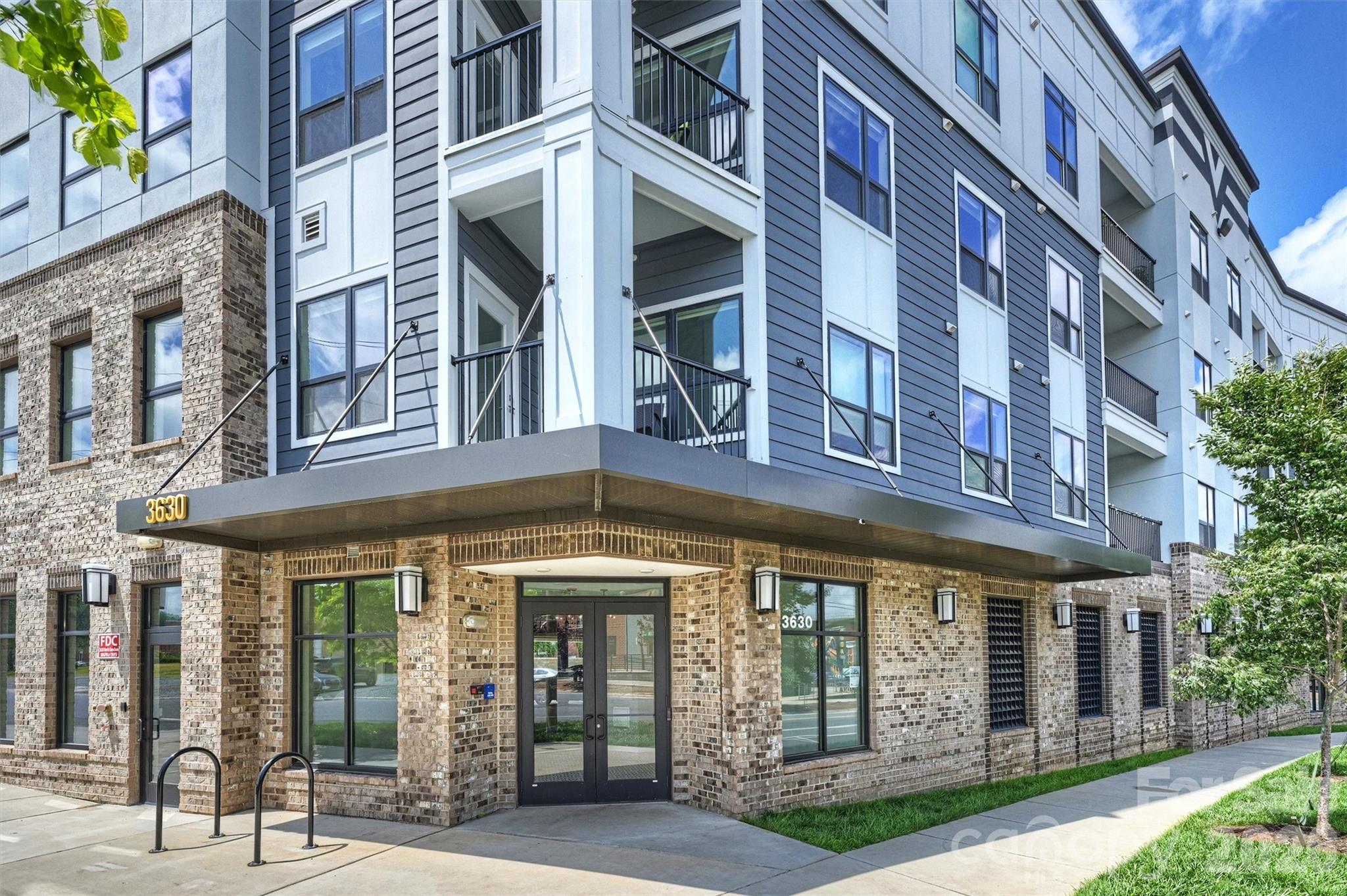 3630 N Davidson Street Unit: 2201